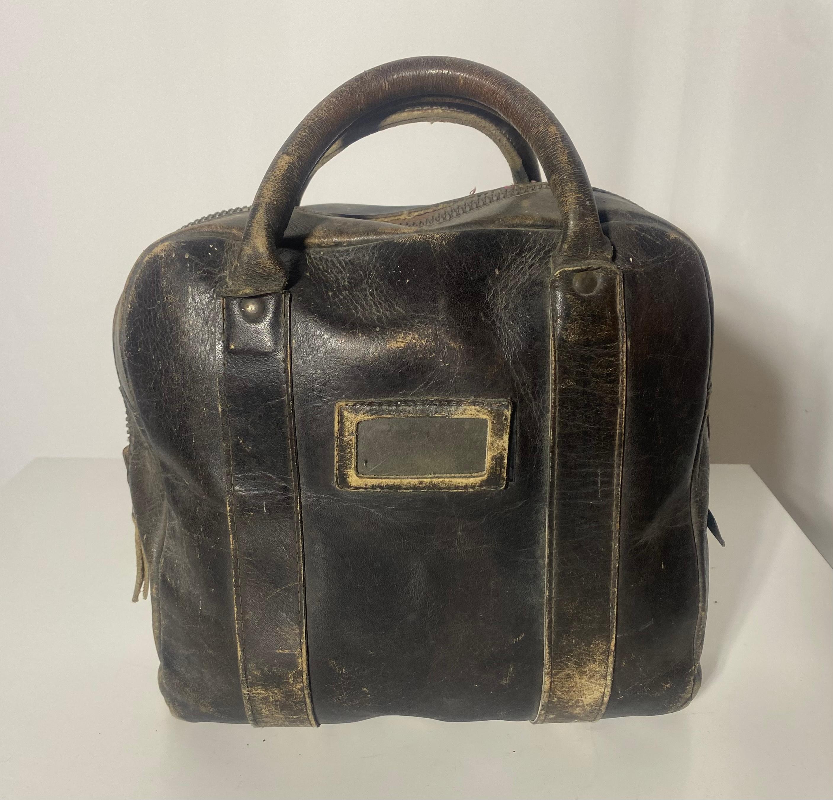 Mid-20th Century 1930s /40s W.D. Hensell & Sons Bocci (Lawn) Balls with original leather bag For Sale