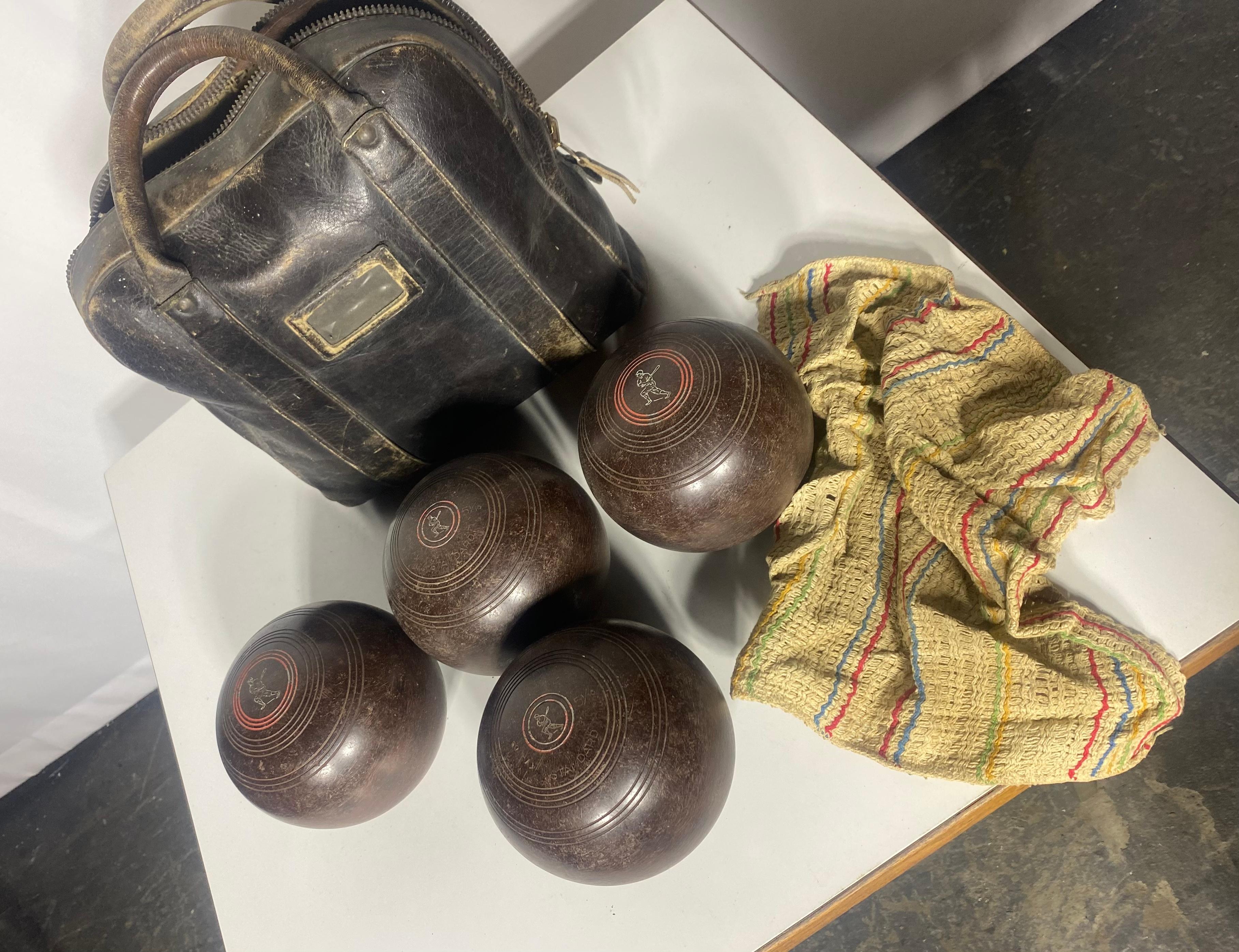 1930s /40s W.D. Hensell & Sons Bocci (Lawn) Balls with original leather bag For Sale 2