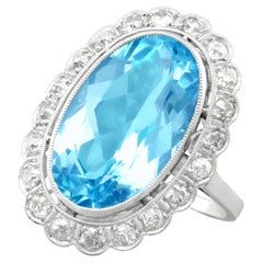 1930s 7.28 Carat Aquamarine and 1.30 Carat Diamond Platinum Cocktail Ring