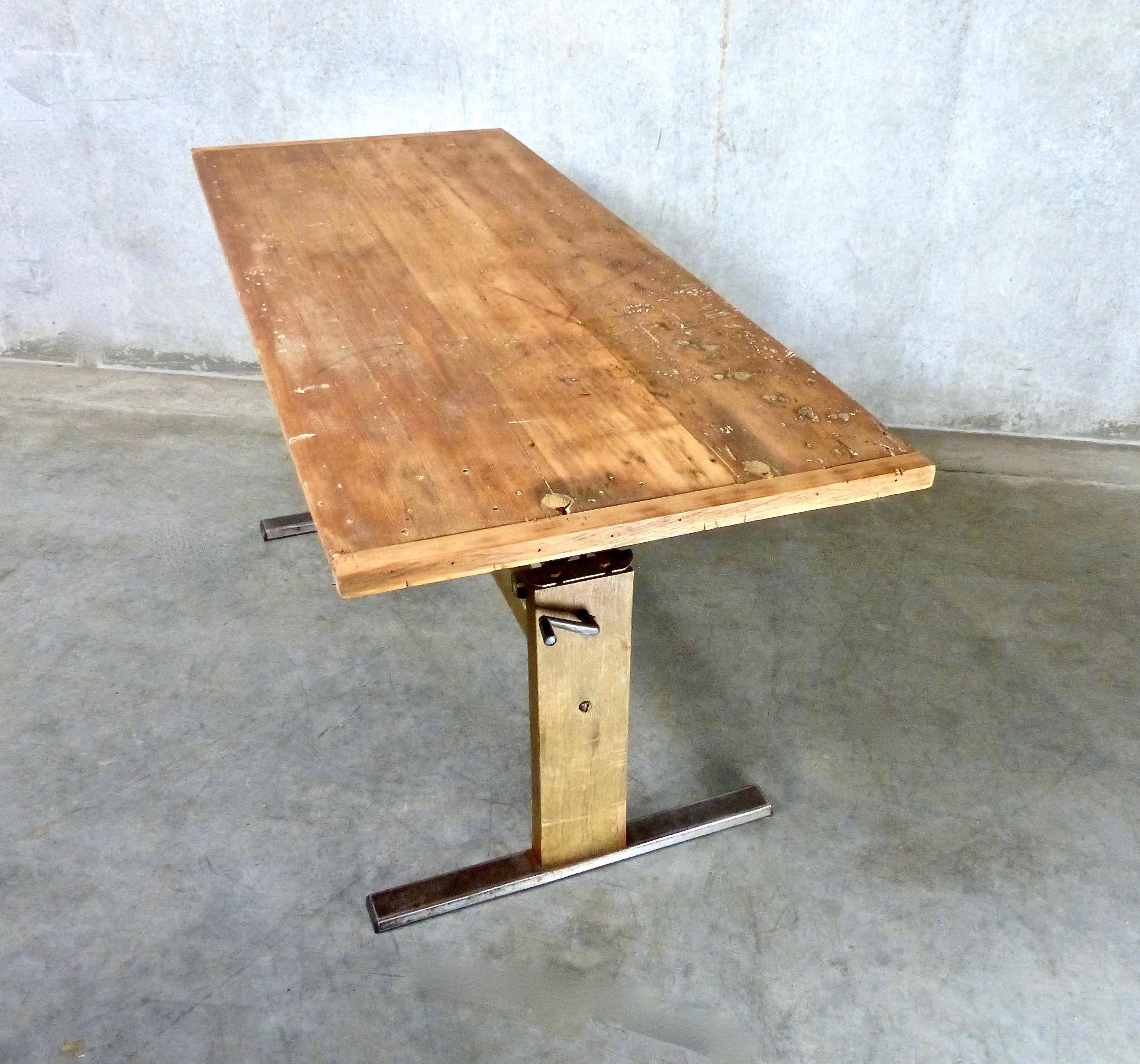 adjustable metal table