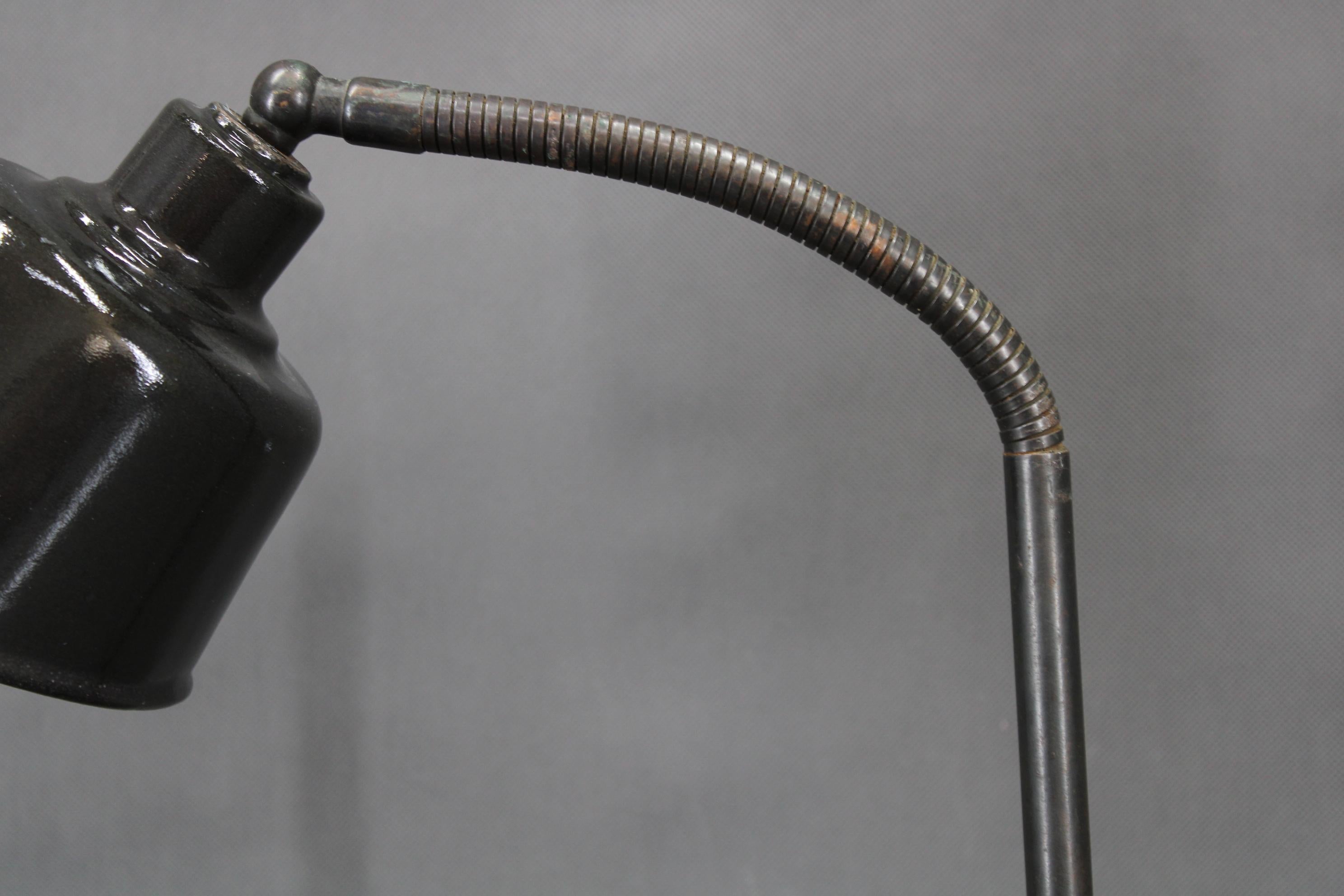 Mid-Century moderno Lampada da tavolo regolabile degli anni '30, Cecoslovacchia in vendita