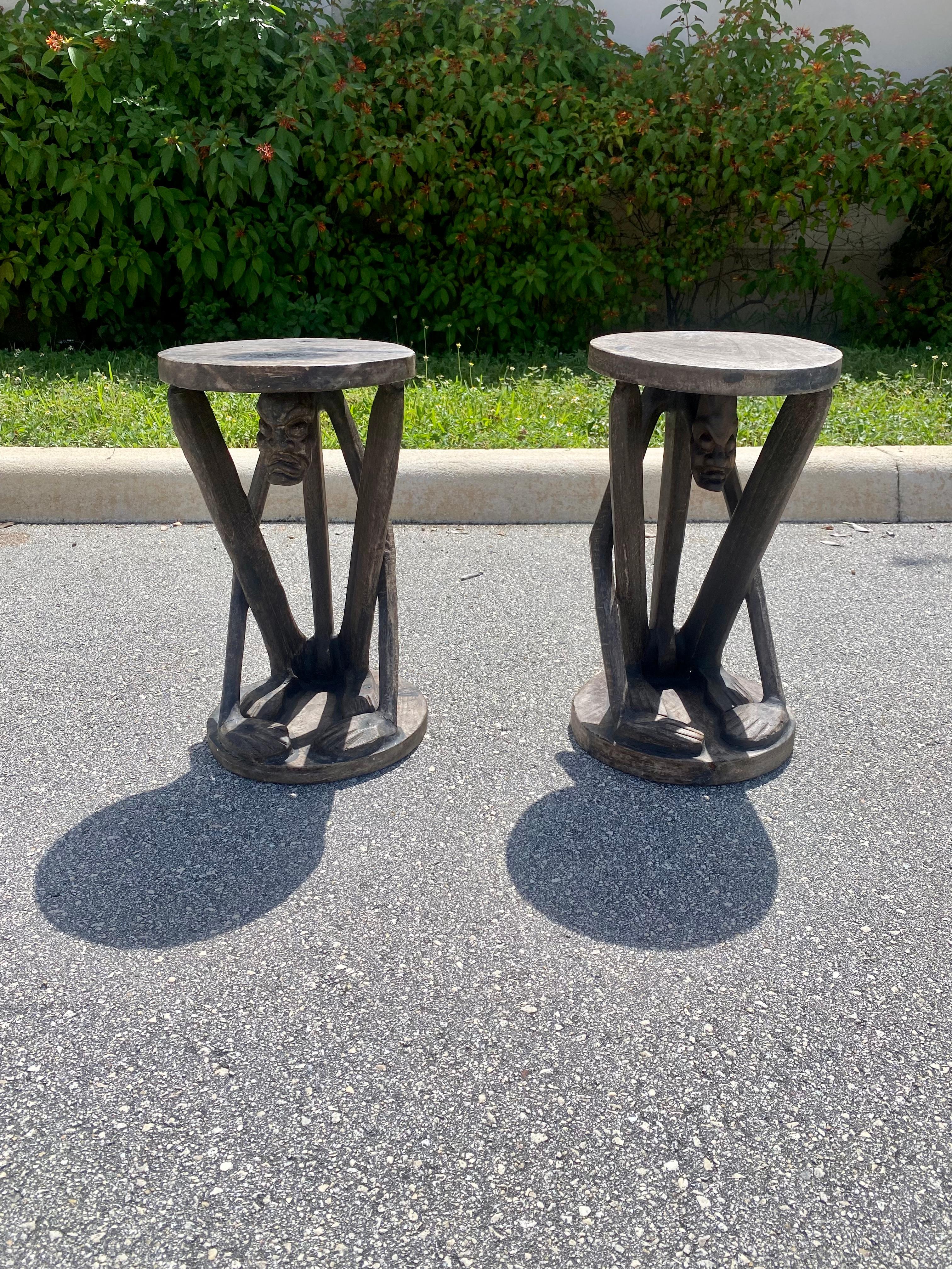 1930s African Figurative Folk Art Carved Wood Stools Table, Set of 2 For Sale 5