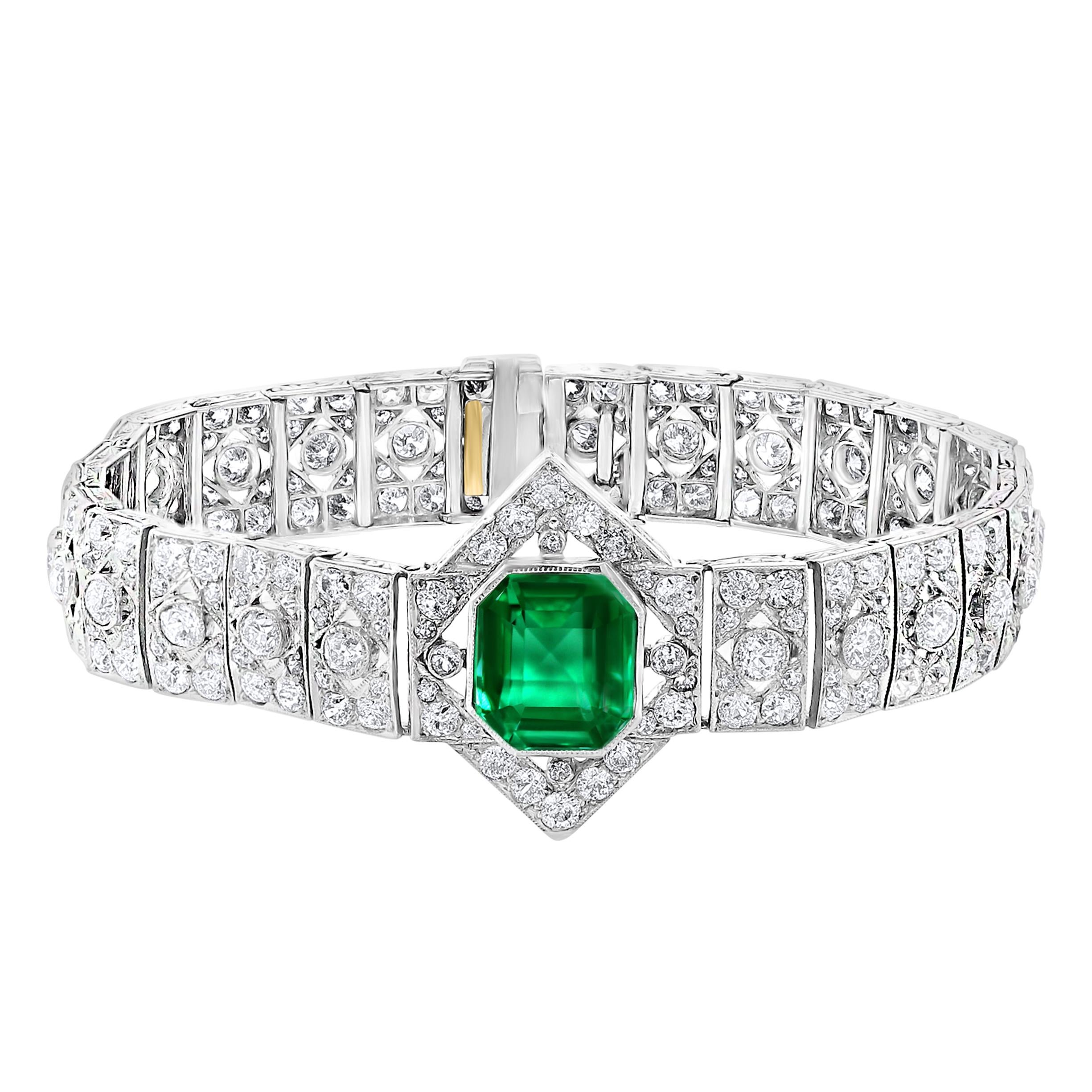 1930's AGL Certified 3.4 Ct Colombian Emerald & 8 Ct Diamond Platinum Bracelet For Sale 4