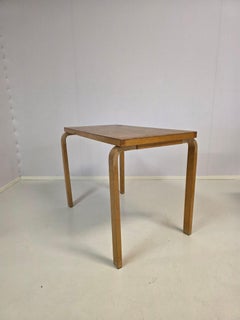 Tavolo di Alvar Aalto del 1930 di Oy Huonekalu-ja Rakennustyötehdas Ab