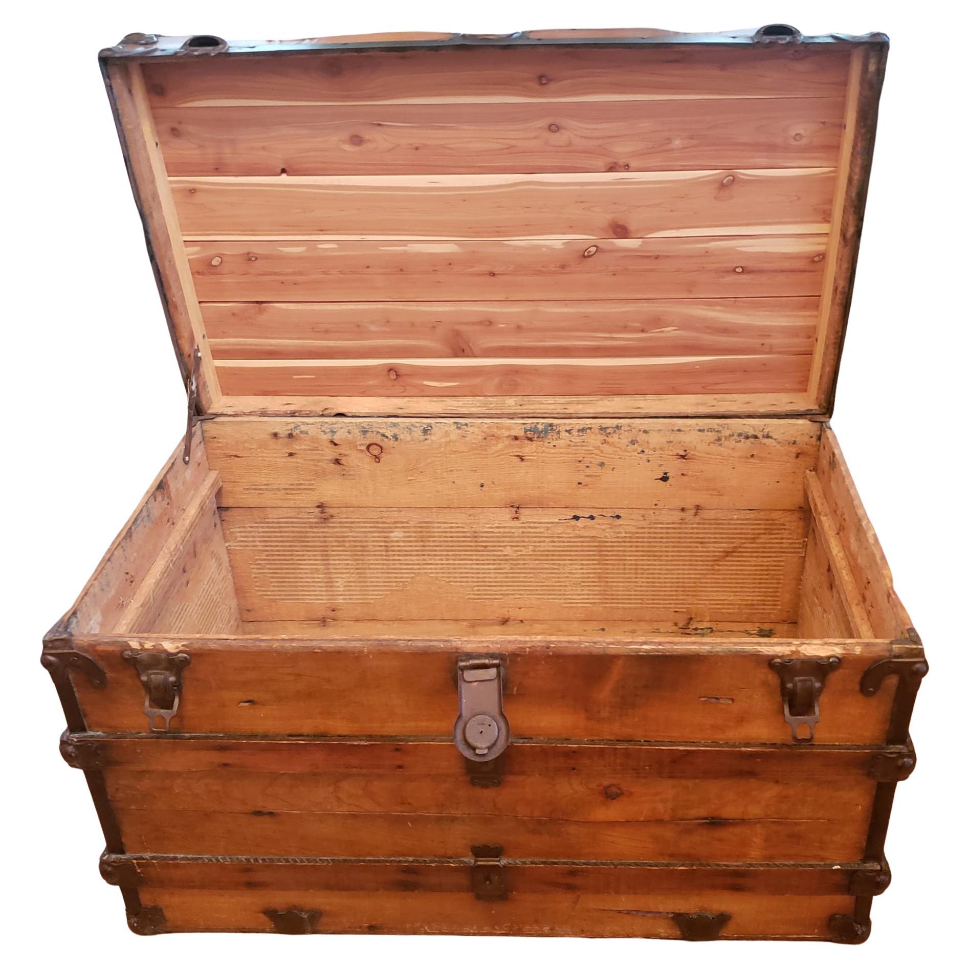 1930s American Classical Wooden and Steel Cedar Lined Trunk In Good Condition In Germantown, MD