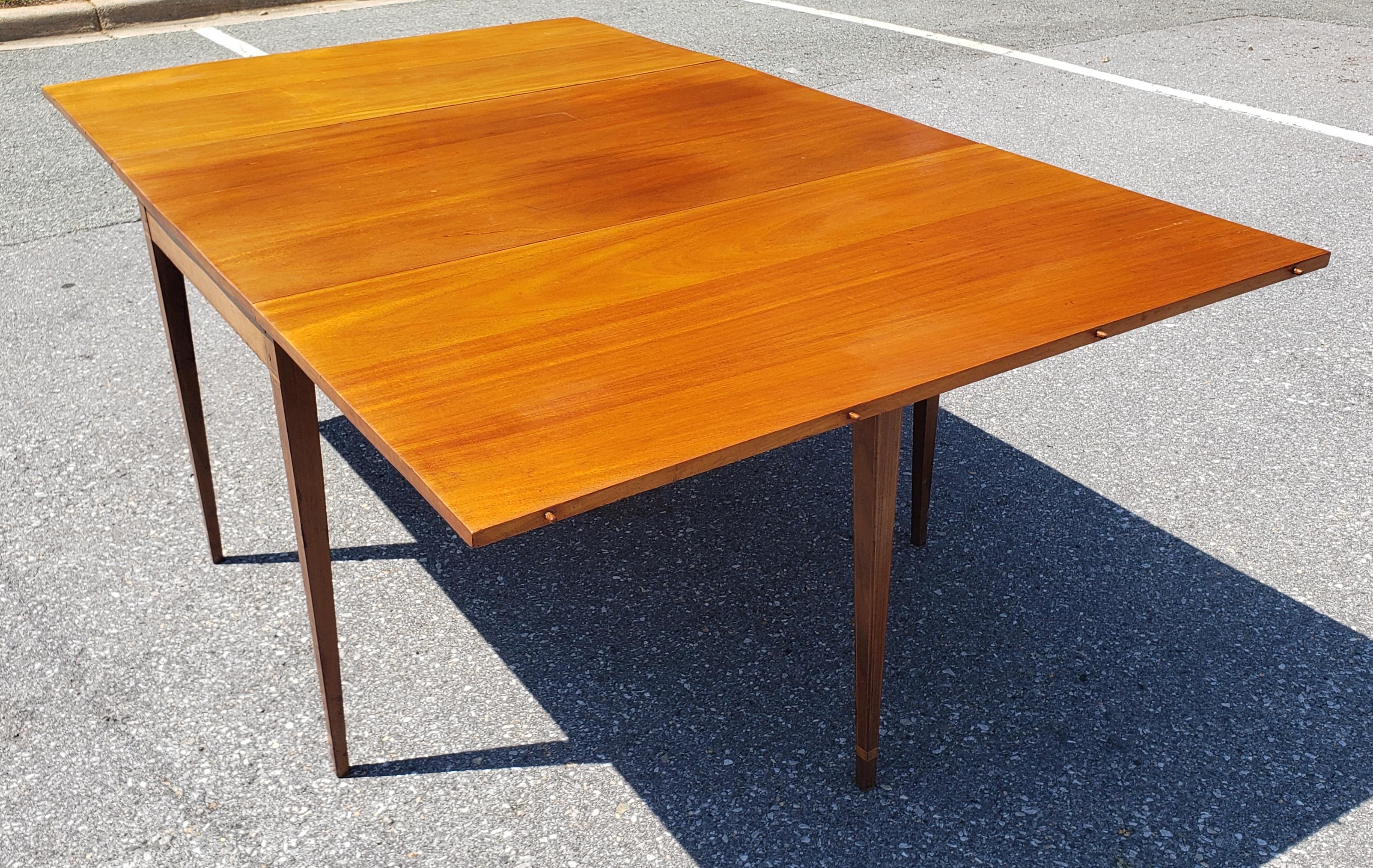 1930s American Federal Inlaid Mahogany 3-Part Banquet Table For Sale 10