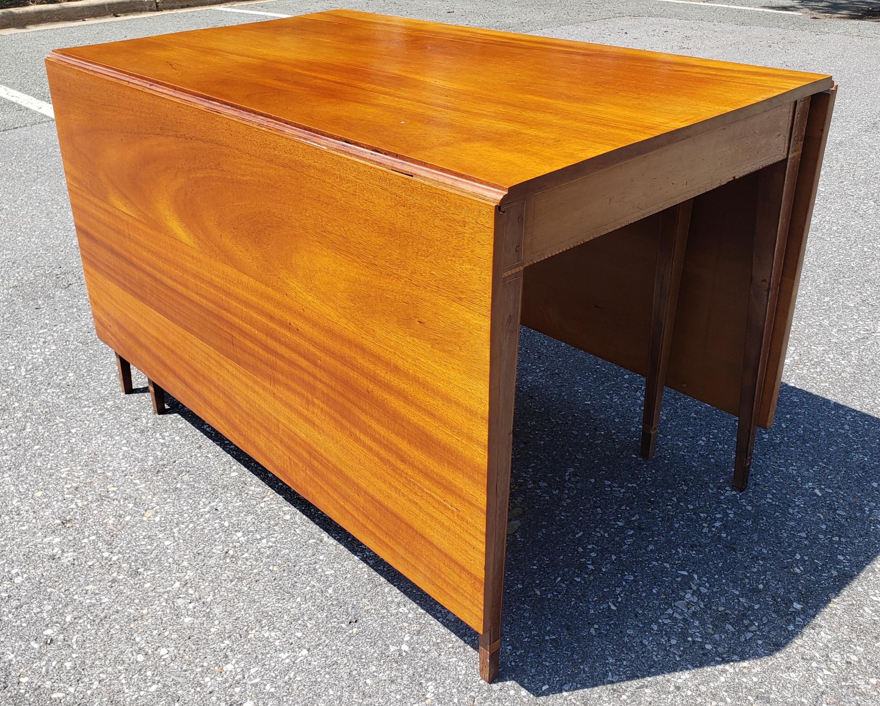 1930s American Federal Inlaid Mahogany 3-Part Banquet Table For Sale 14