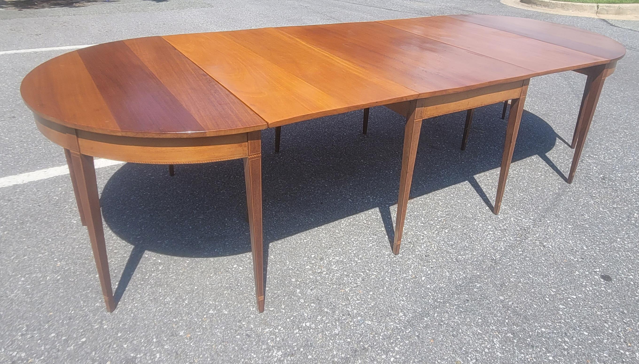 1930s American Federal Inlaid Mahogany 3-Part Banquet Table For Sale 1