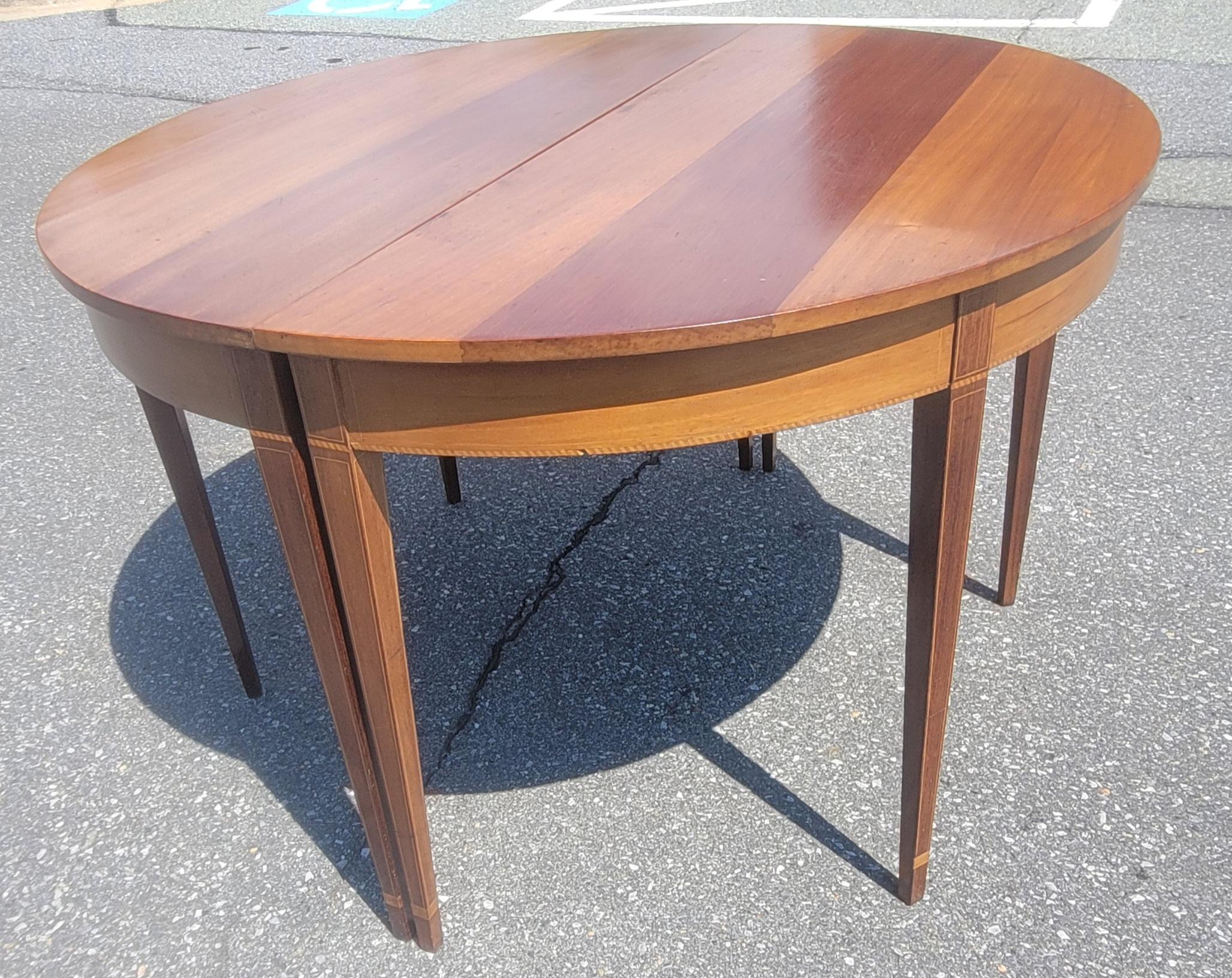 1930s American Federal Inlaid Mahogany 3-Part Banquet Table For Sale 2