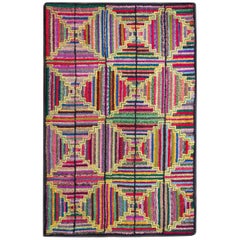 Tapis crocheté américain des années 1930 ( 2' 3'' x 3' 5'' - 68 x 104 cm)