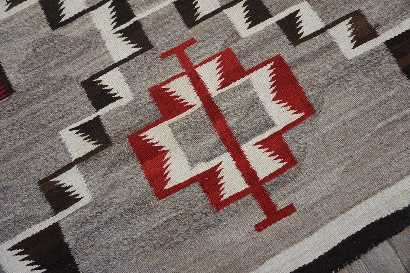 1930s American Navajo Carpet with Storm Pattern For Sale 3
