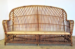 Antikes amerikanisches Rattansofa aus Korbgeflecht