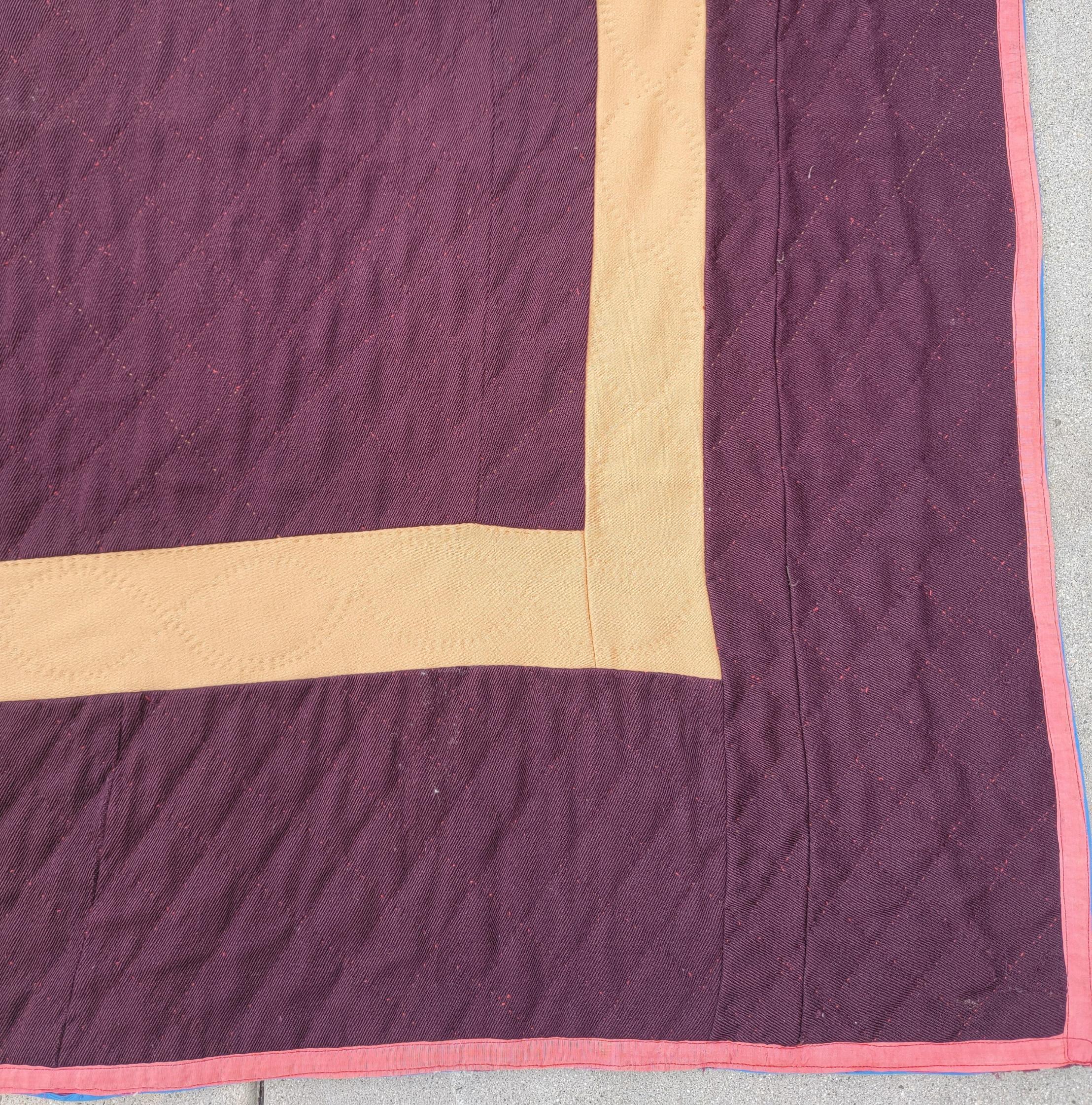 Stile Adirondack Amish Wool Center Diamond in a Square Quilt degli anni '30 in vendita