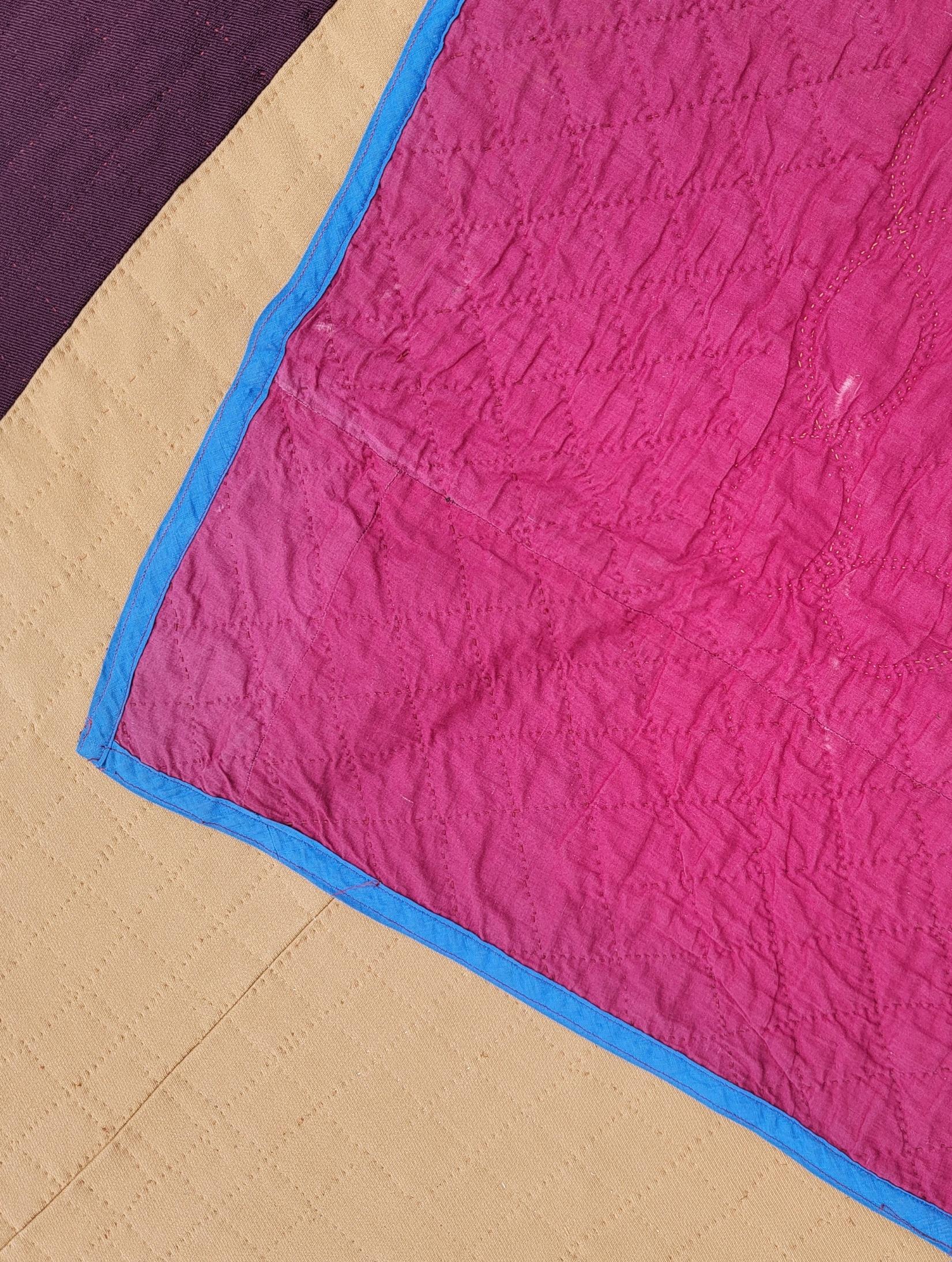Metà XX secolo Amish Wool Center Diamond in a Square Quilt degli anni '30 in vendita