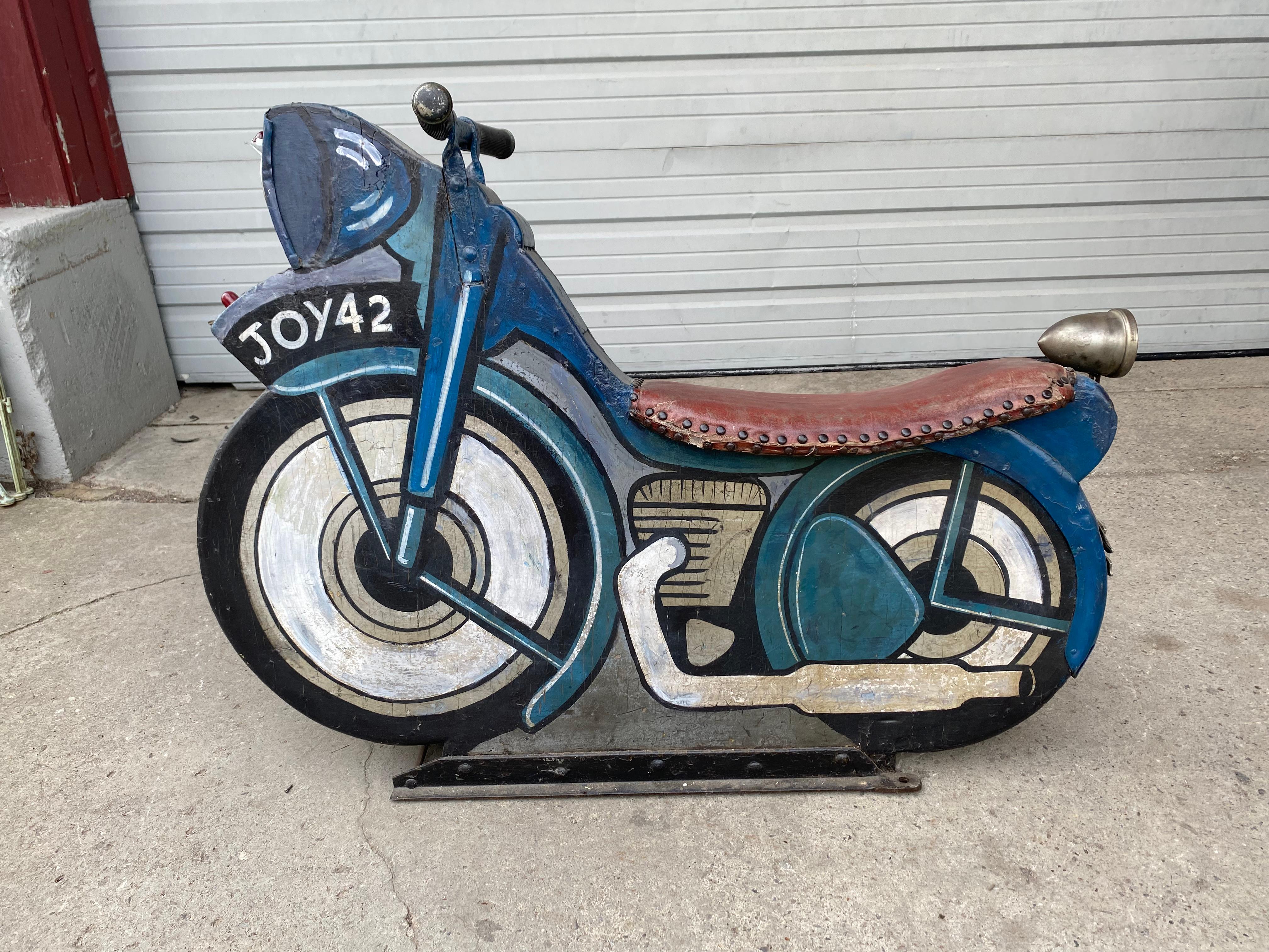 1930s Amusement / Carnival Motorcycle Ride, Carousal, Merry-go-round In Good Condition For Sale In Buffalo, NY