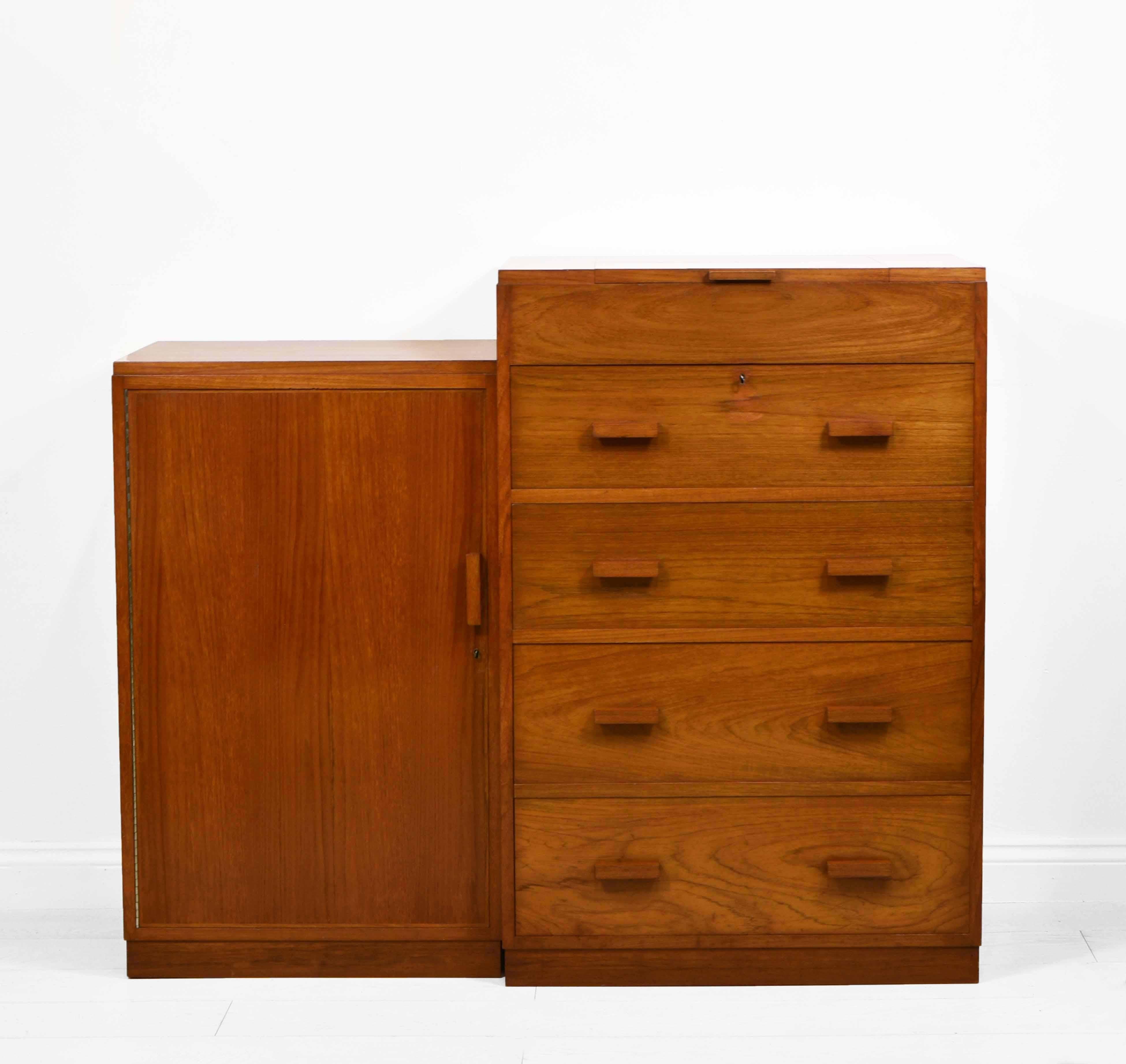 An Anglo Indian camphor wood step form compactum from the Art Deco period. Circa 1930.

A very well made compactum, showing superb colour and figuring in the grain. It has the original finish, with a nice shine. There are some marks and knocks
