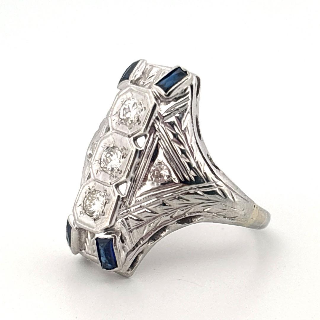 1930’s Antique 0.20ctw Diamond & 0.20ctw Sapphire 18K White Gold Ring For Sale 2