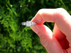 1930s Antique 0.95 Carat Diamond Platinum Solitaire Ring