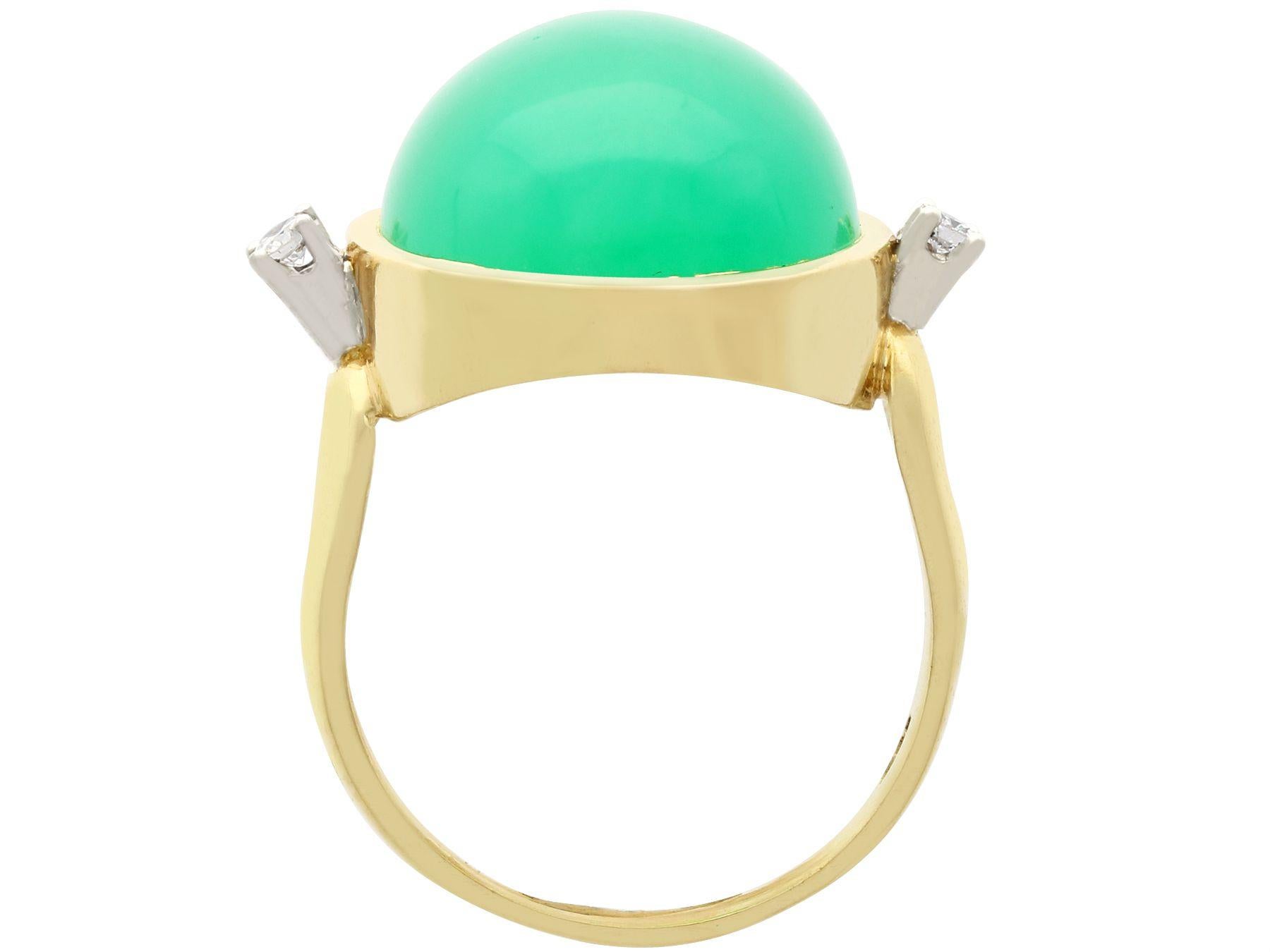 1930s Antique 14.98Ct Cabochon Cut Chrysoprase and Diamond Gold Cocktail Ring In Excellent Condition In Jesmond, Newcastle Upon Tyne