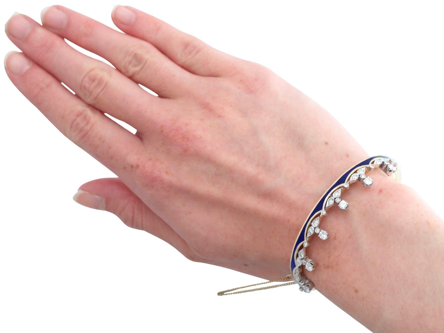 1930s Antique 1.62 Carat Diamond and Enamel Yellow Gold Crown Bangle For Sale 3