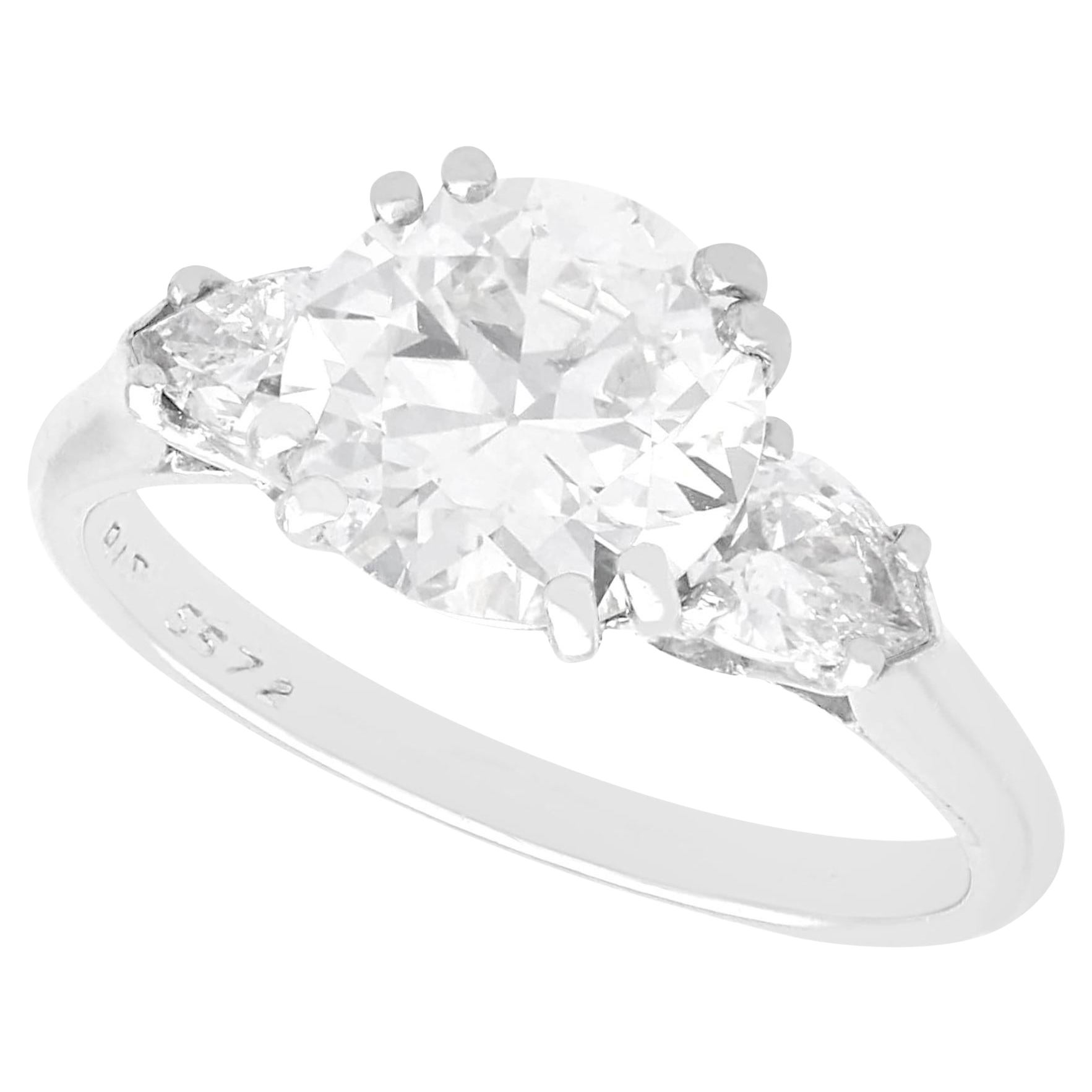 1930s Antiker 1,92 Karat Diamant und Platin Solitär Verlobungsring