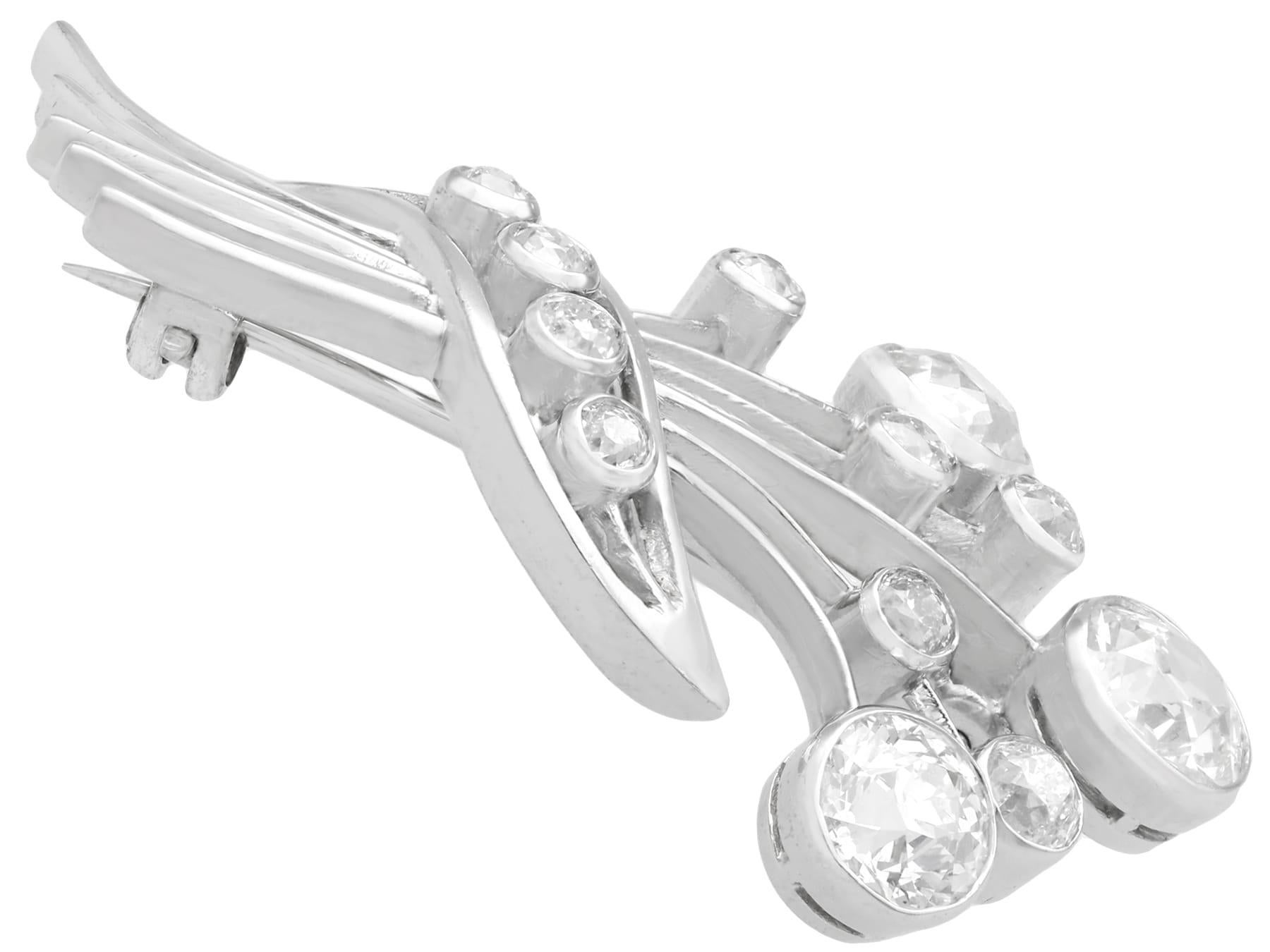 Old European Cut 1930s Antique 2.55 Carat Diamond and White Gold Spray Brooch For Sale