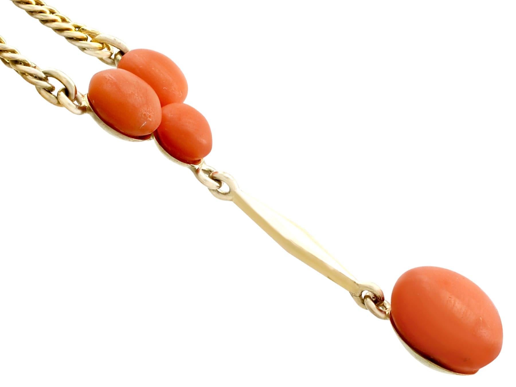 1930s Antique 2.72 Carat Coral and Yellow Gold Necklace In Excellent Condition For Sale In Jesmond, Newcastle Upon Tyne