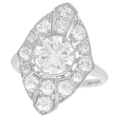 Bague marquise ancienne en platine et diamants de 3,60 carats, années 1930