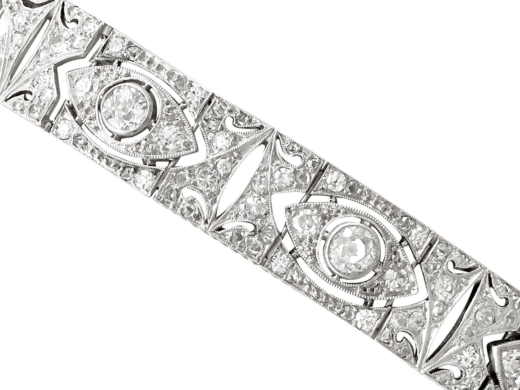 1930s Antique 4.63 Carat Diamond and White Gold Bracelet In Excellent Condition For Sale In Jesmond, Newcastle Upon Tyne