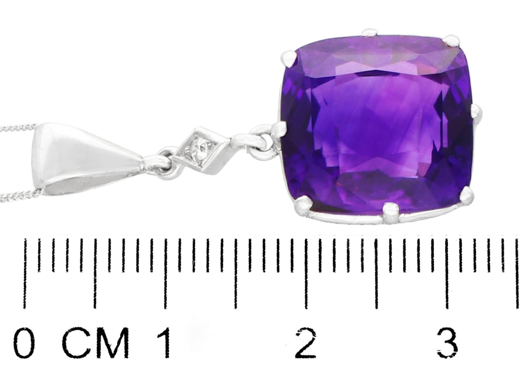 1930s Antique 5.31 Carat Amethyst and Diamond Gold Silver Set Pendant For Sale 1