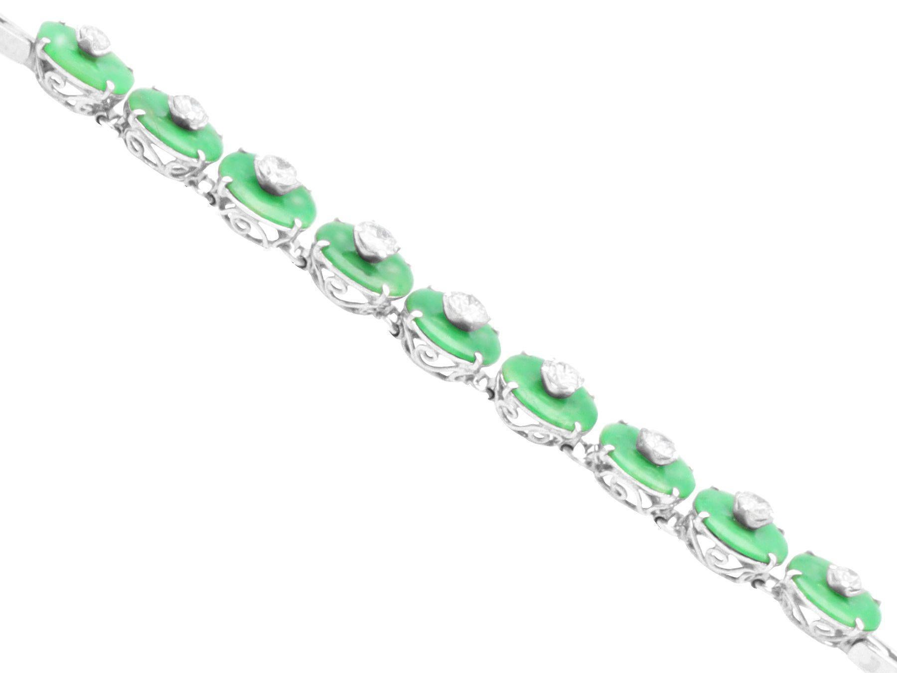 1930er Jahre 6,90 Karat Jadeit und Diamant Platin-Armband 1
