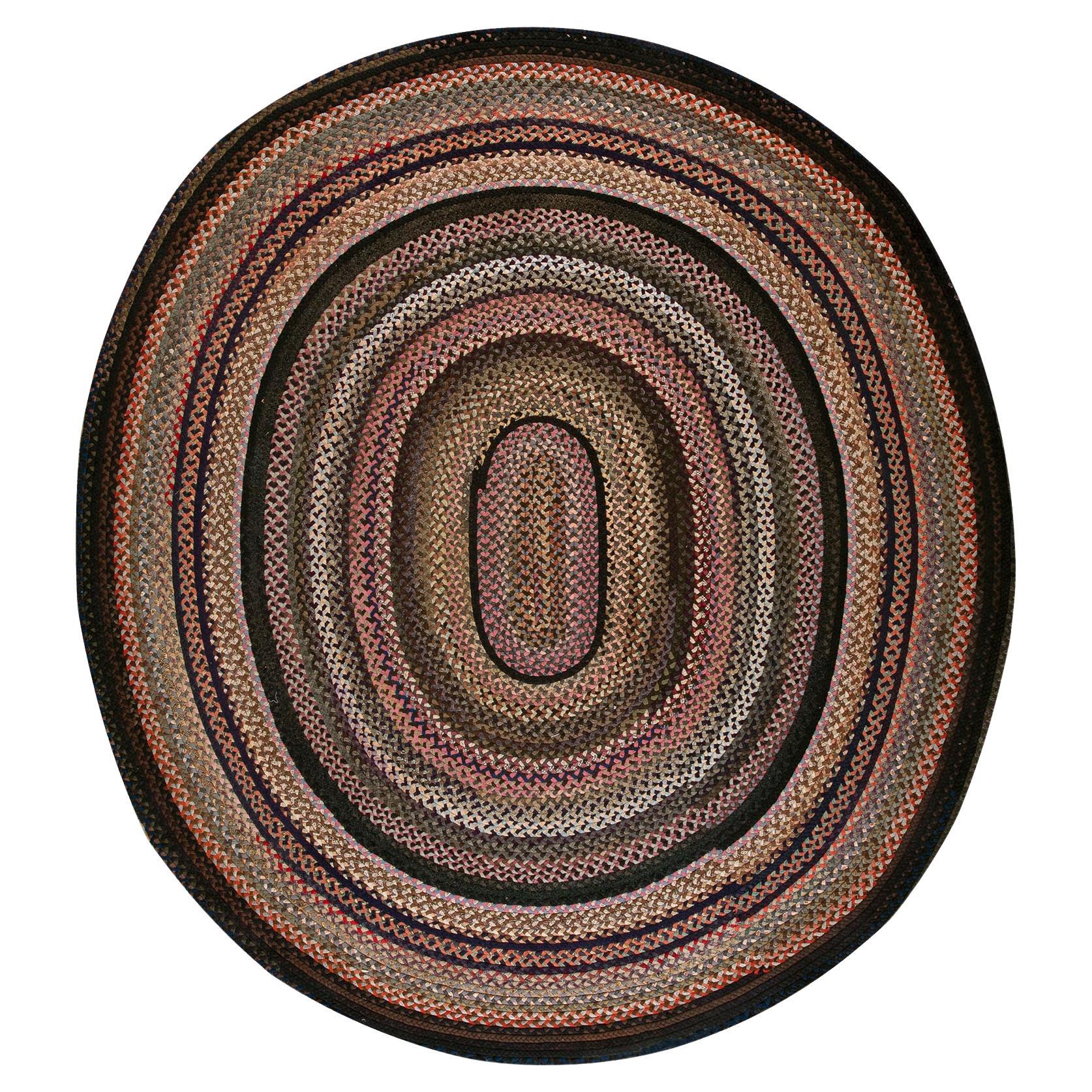 1930s Antike amerikanische geflochtene Teppich bunte Folk 8
10 "x9
9" Runde ovale Teppich im Angebot