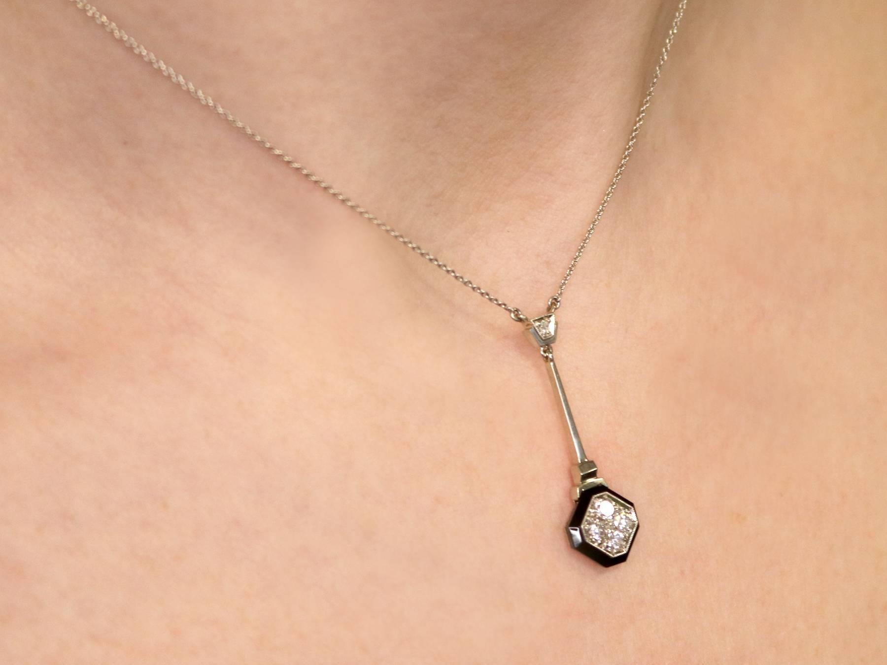 1930s Antique Art Deco Diamond and Black Onyx Necklace 3