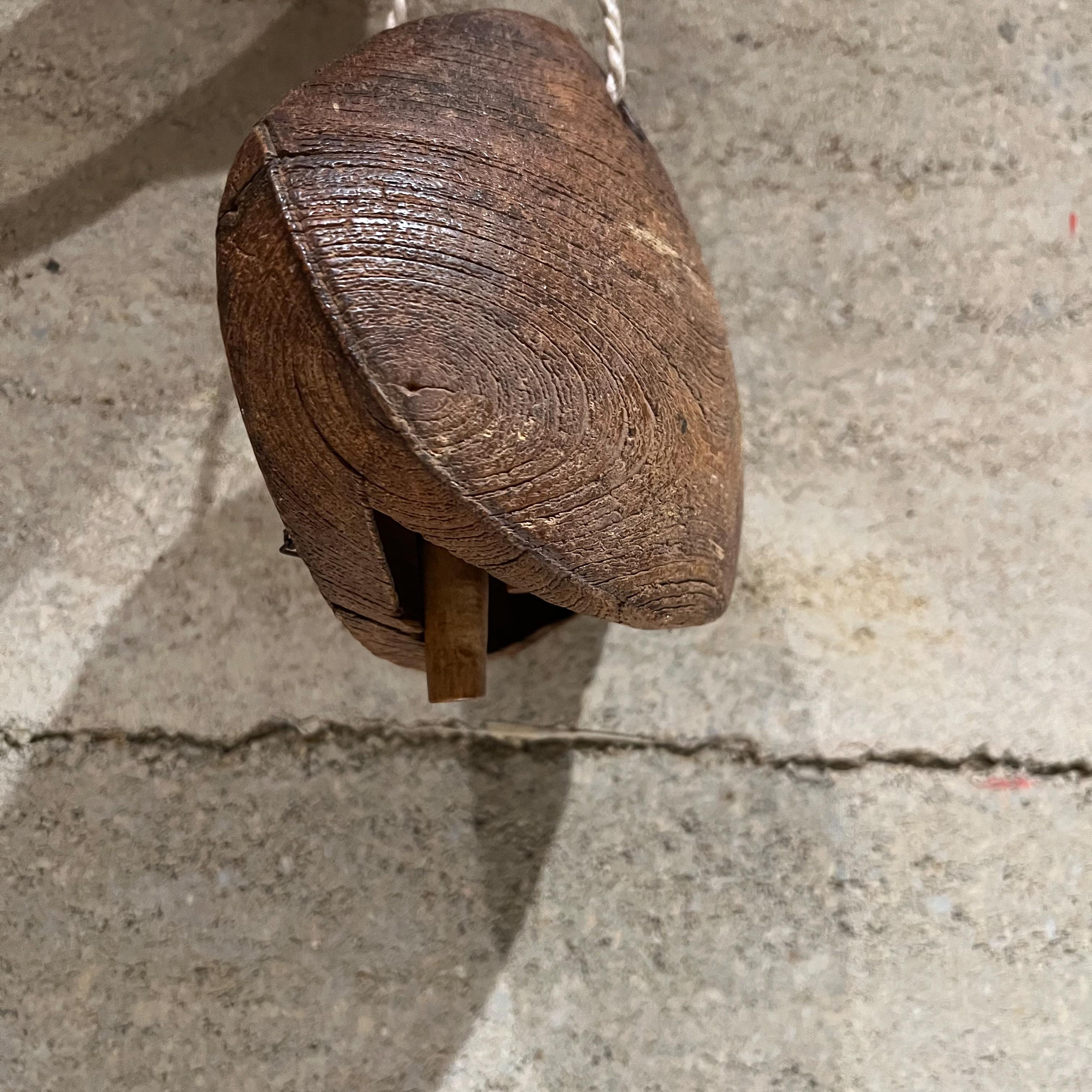 1930s Antique Cow Bell in Solid Oak Wood Farmhouse Rustic For Sale 2