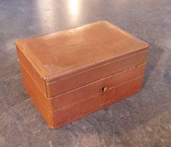 1930s Antique English Brown Leather Box with Original Lock