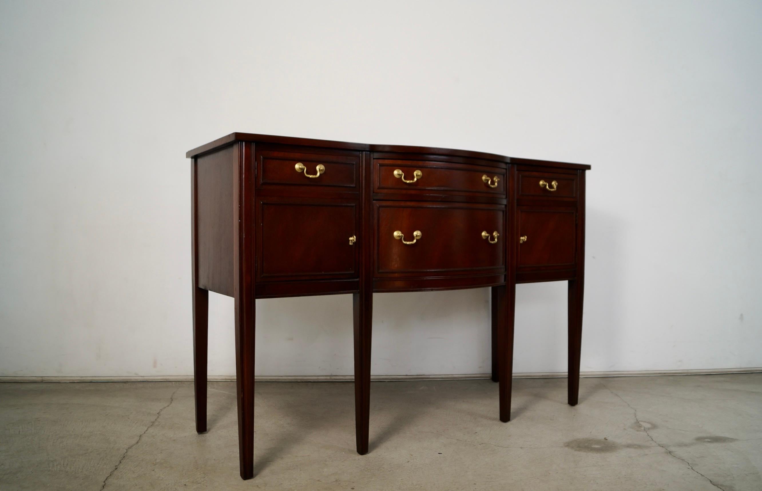 1930's Antique Federal Duncan Phyfe Style Sideboard For Sale 6