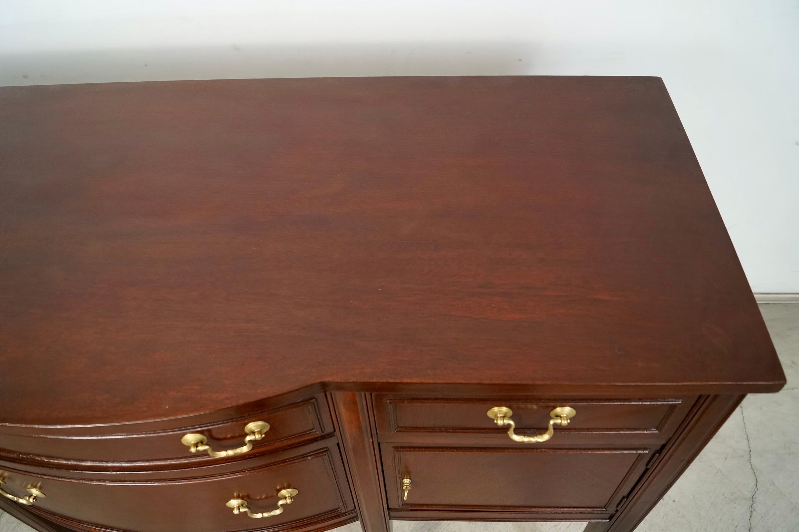 1930's Antique Federal Duncan Phyfe Style Sideboard For Sale 12