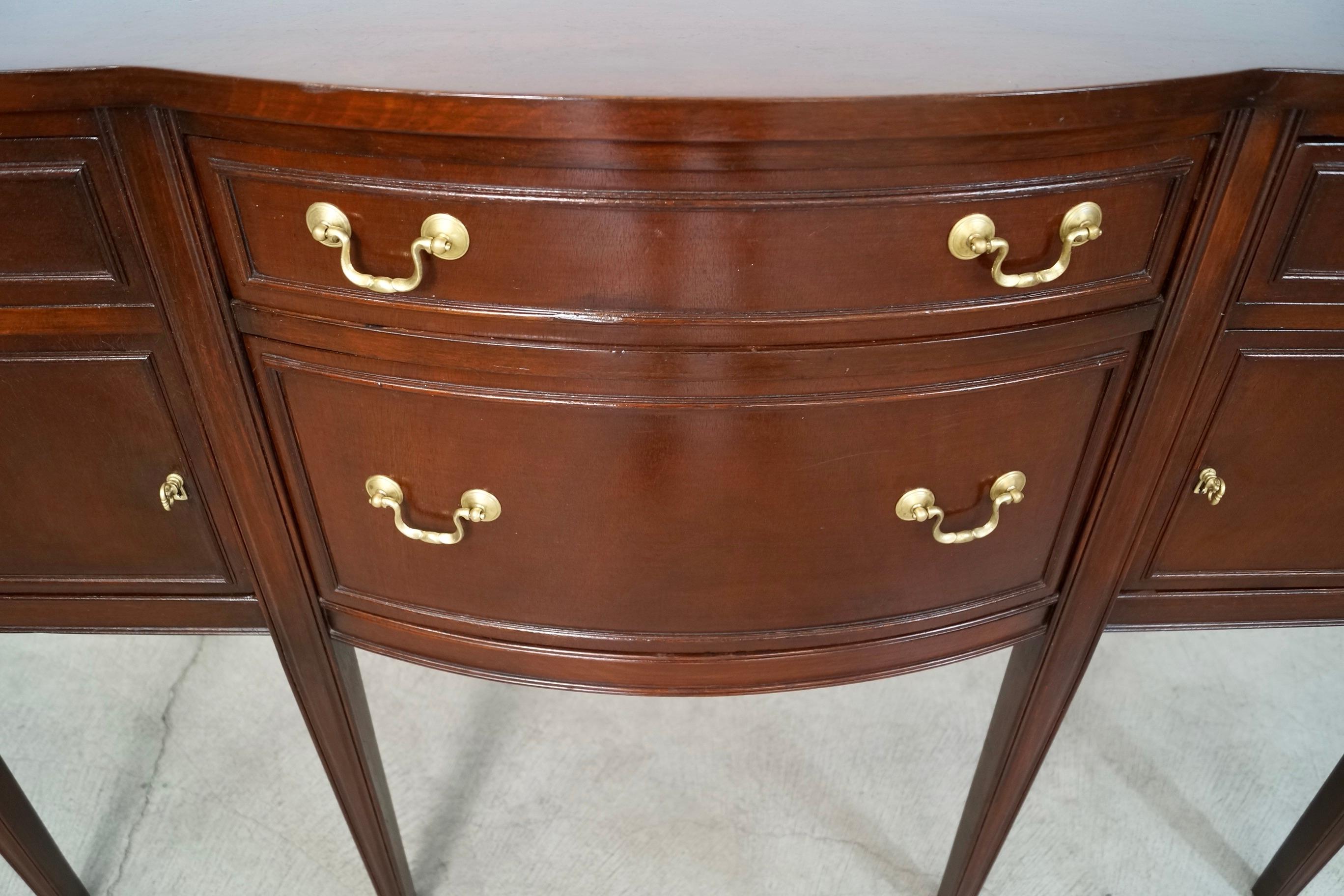 1930's Antique Federal Duncan Phyfe Style Sideboard For Sale 13