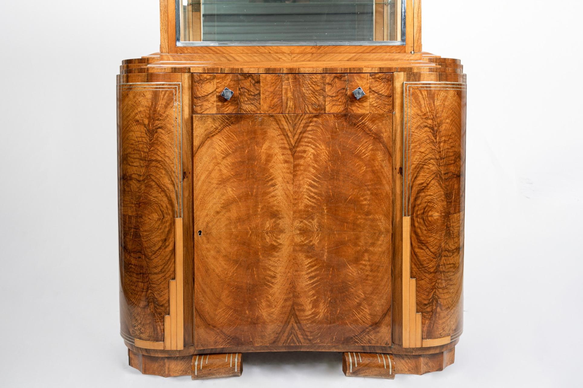 1930s Antique French Art Deco Burl Wood and Glass Display Bar Cabinet In Good Condition In Detroit, MI
