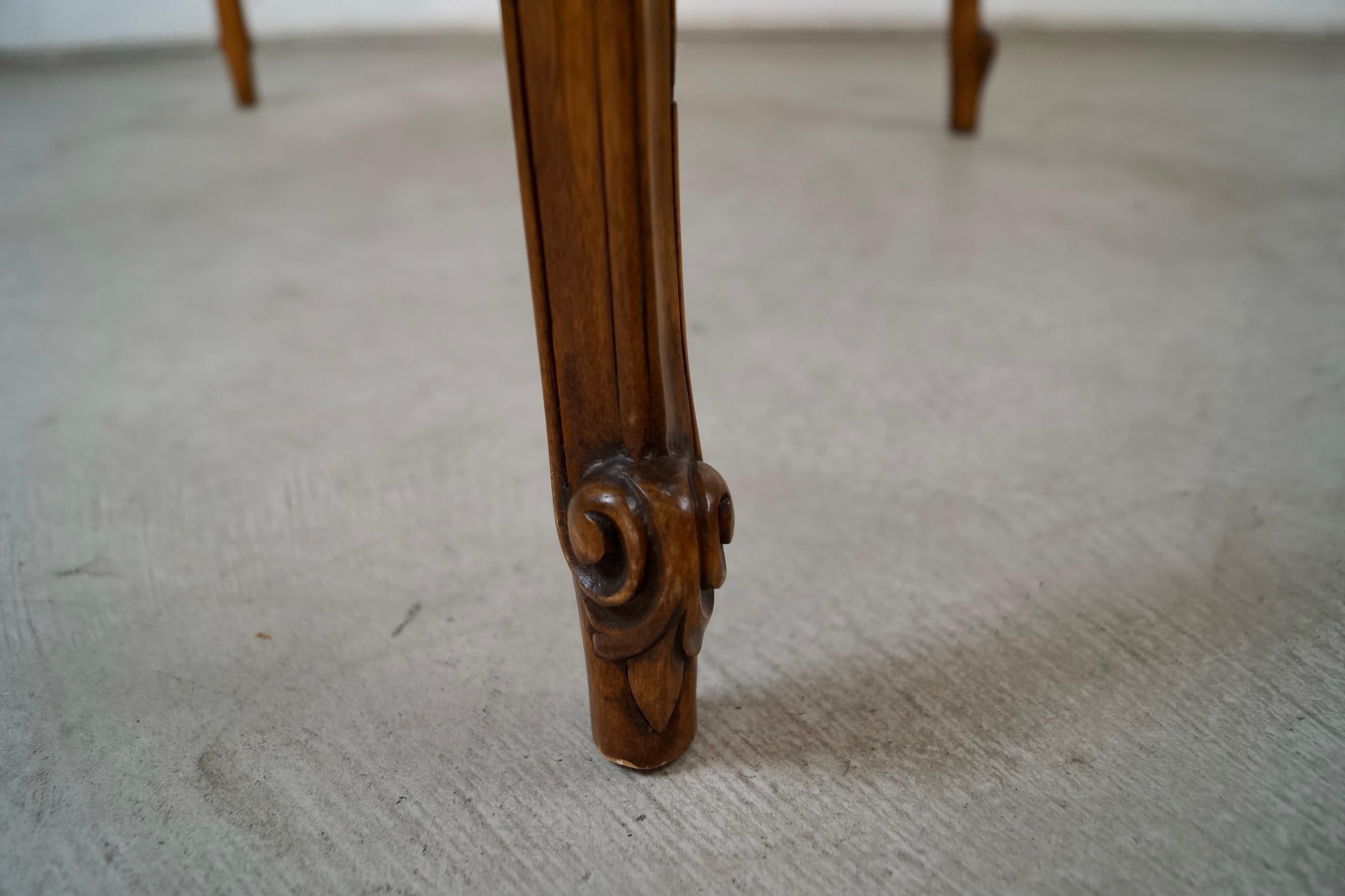 Table de poker / table de jeu en cuir Antique French Style Louis XV des années 1930 en vente 12