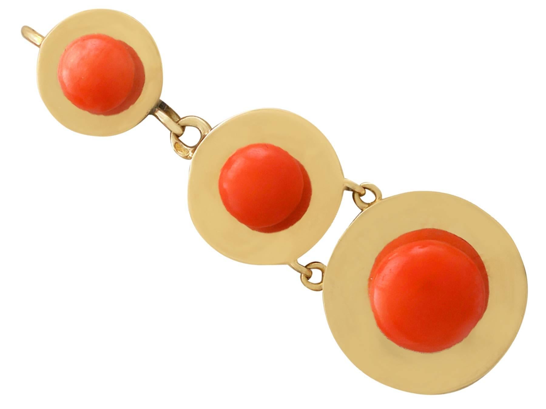 Antique 1930s French Red Coral and Yellow Gold Jewelry Set For Sale 4