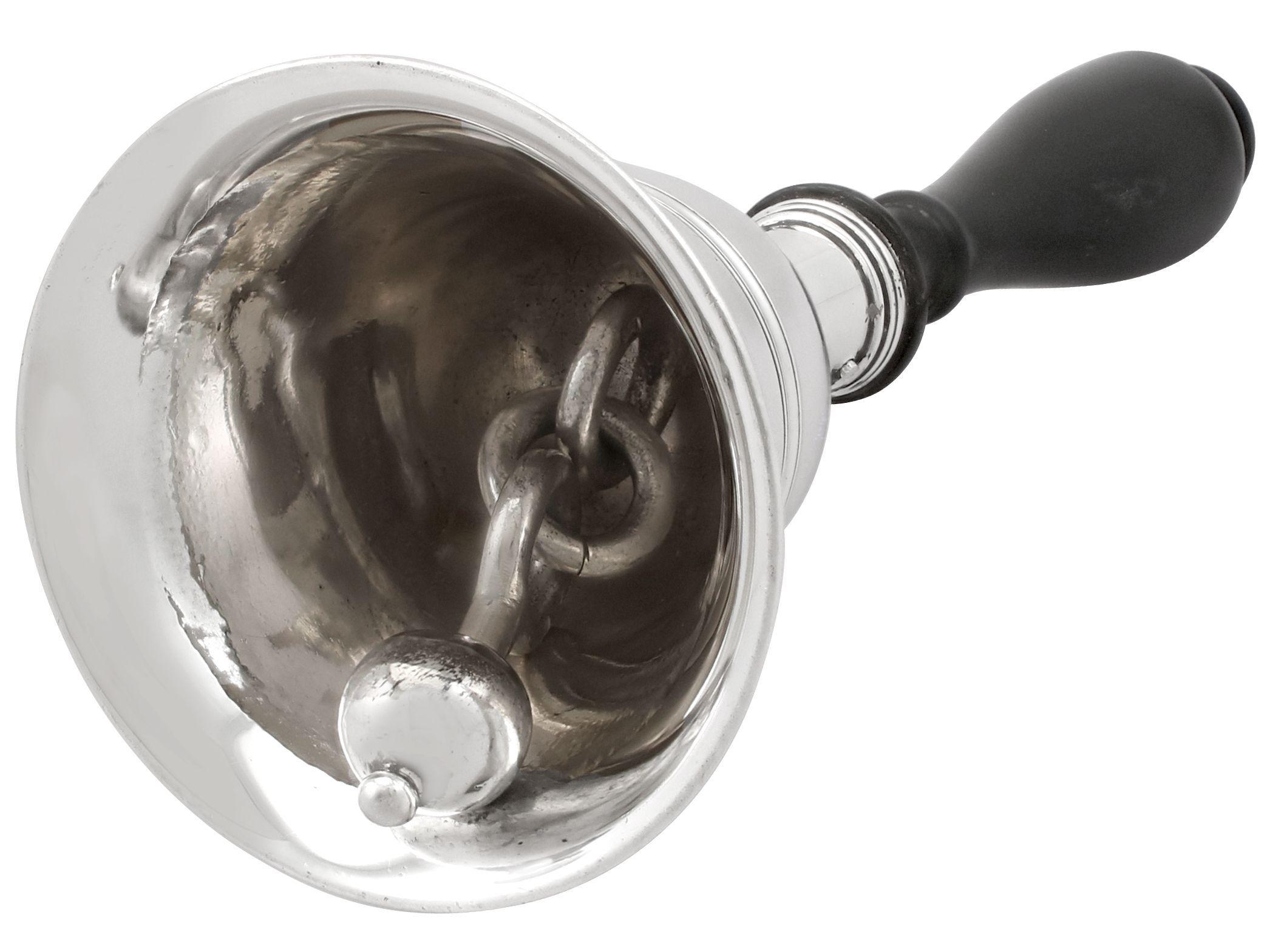 Mappin & Webb Ltd Campana de mesa antigua de plata de ley en venta 2