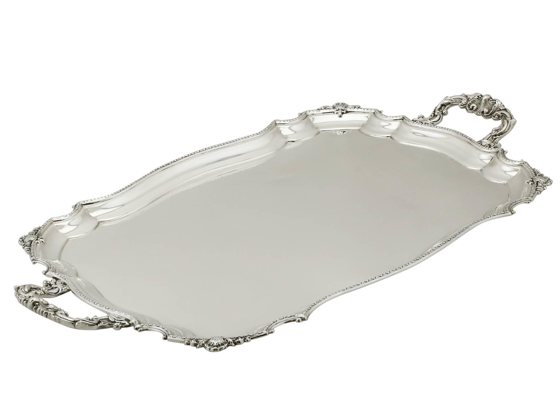 1930s Antique Sterling Silver Drinks Tray In Excellent Condition In Jesmond, Newcastle Upon Tyne