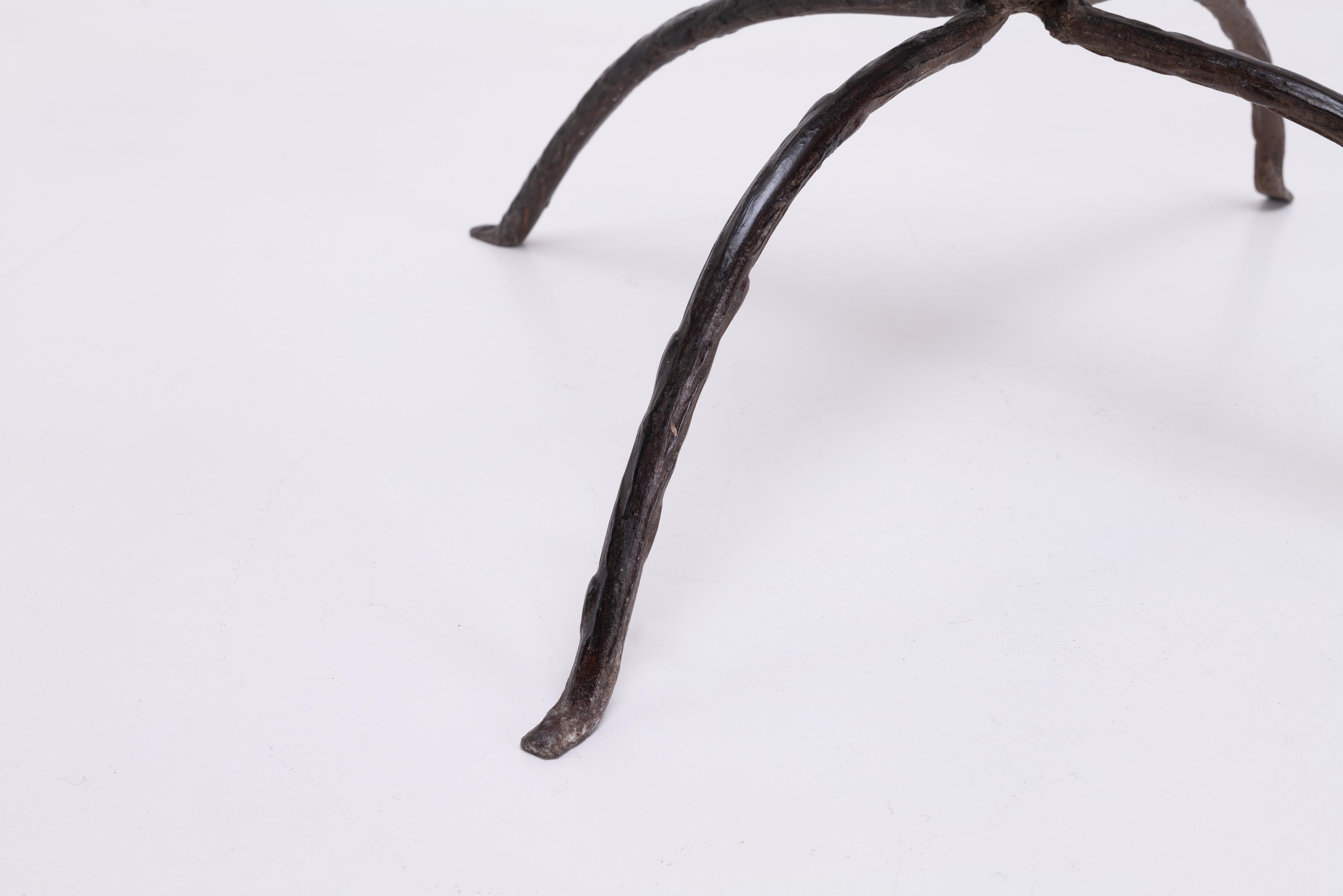 Français Années 1930 A Durenne Foundry  Table d'appoint en fer - Jean-Michel Frank en vente