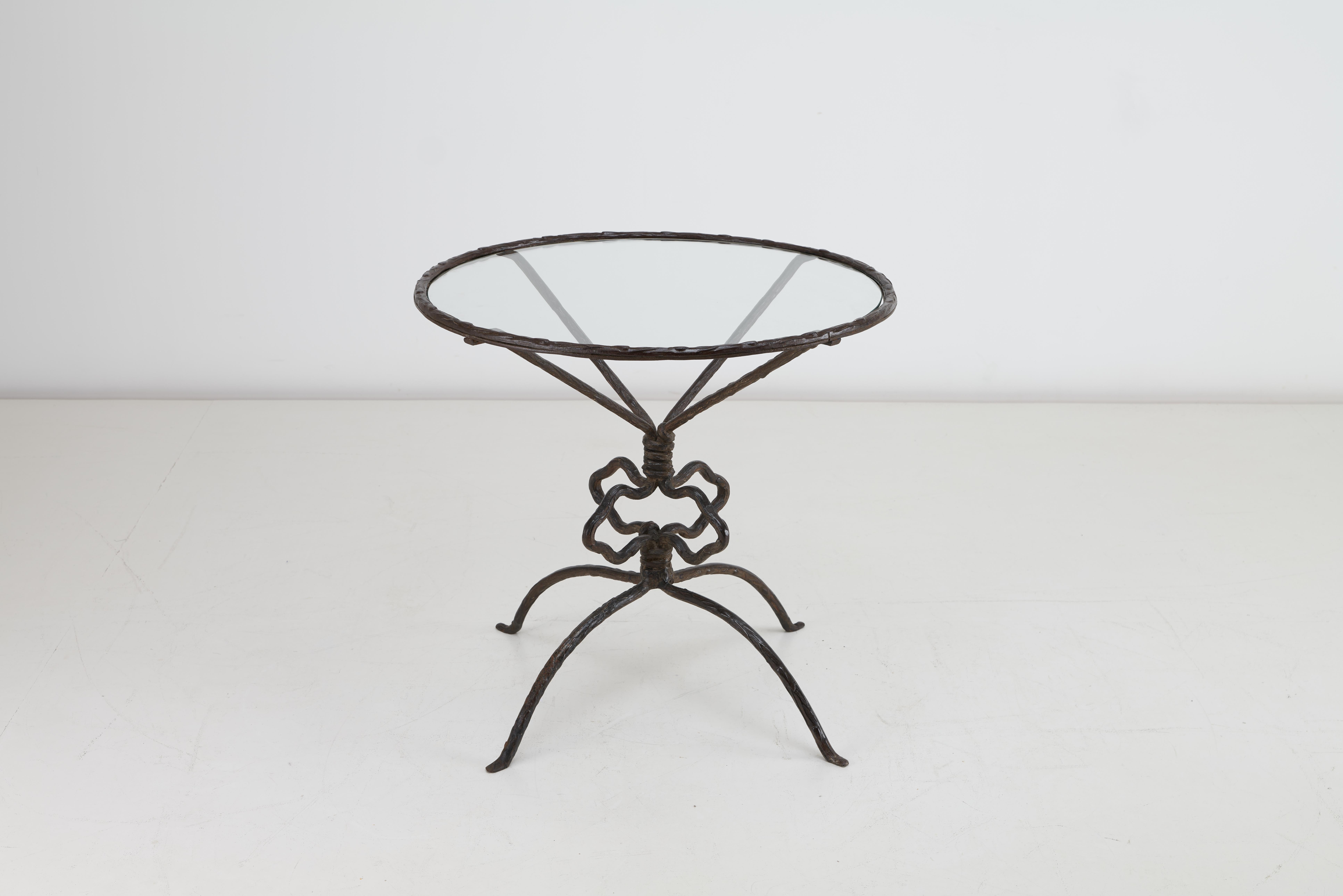 Art déco Années 1930 A Durenne Foundry  Table d'appoint en fer - Jean-Michel Frank en vente