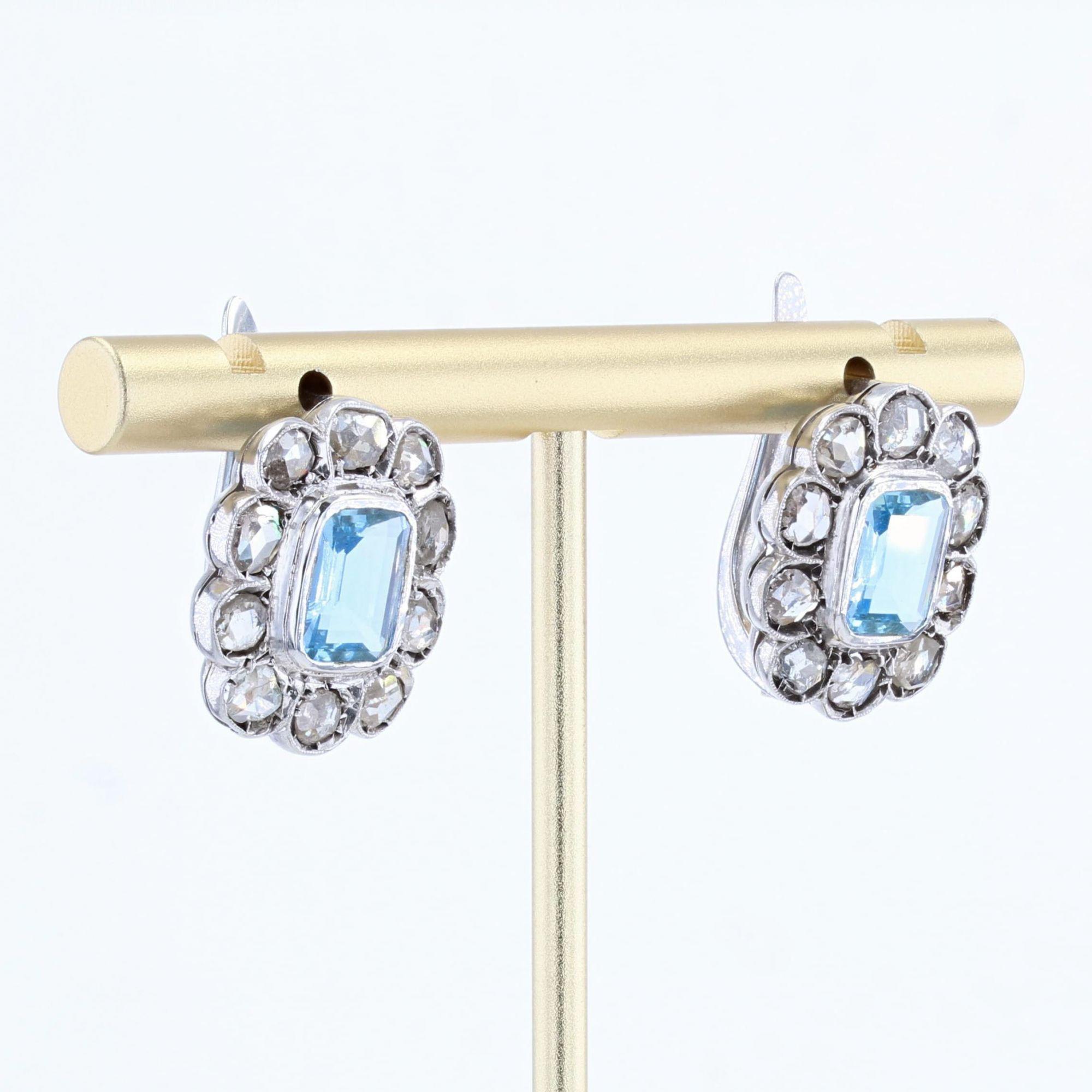 1930s Aquamarine Diamonds 18 Karat White Gold Daisy Stud Earrings For Sale 1