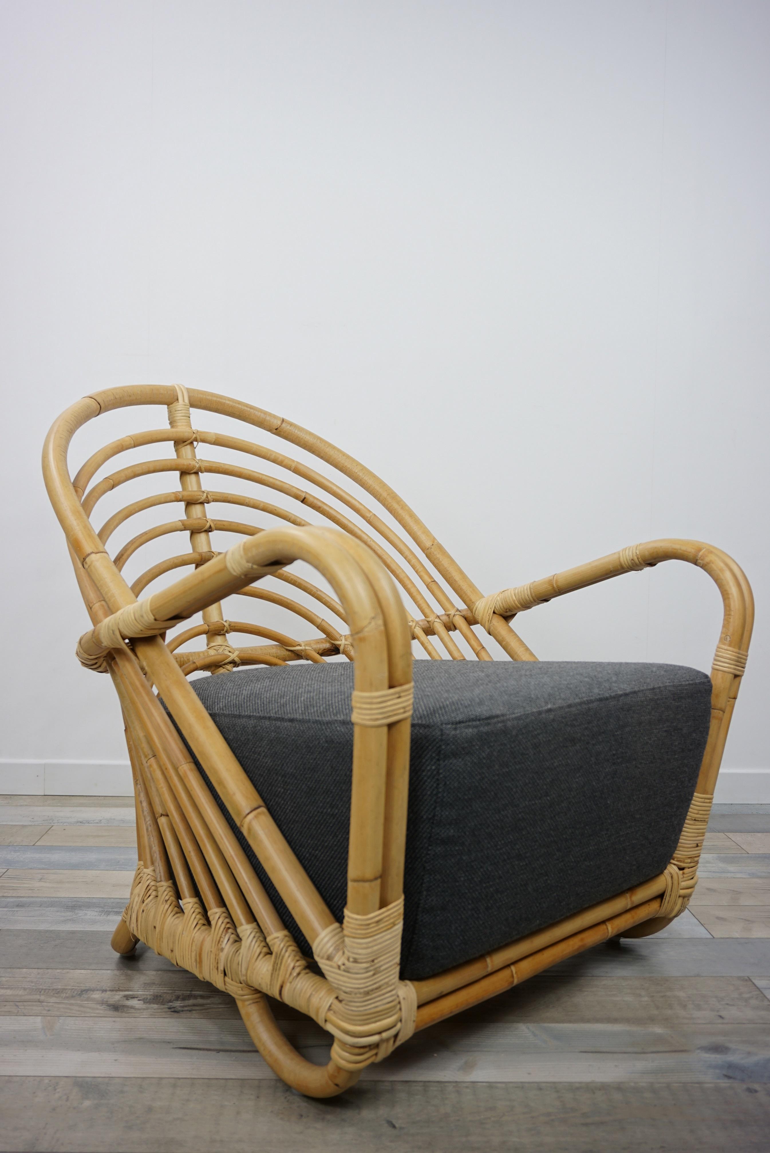 1930s Arne Jacobsen Design Rattan Lounge Armchair For Sale 4