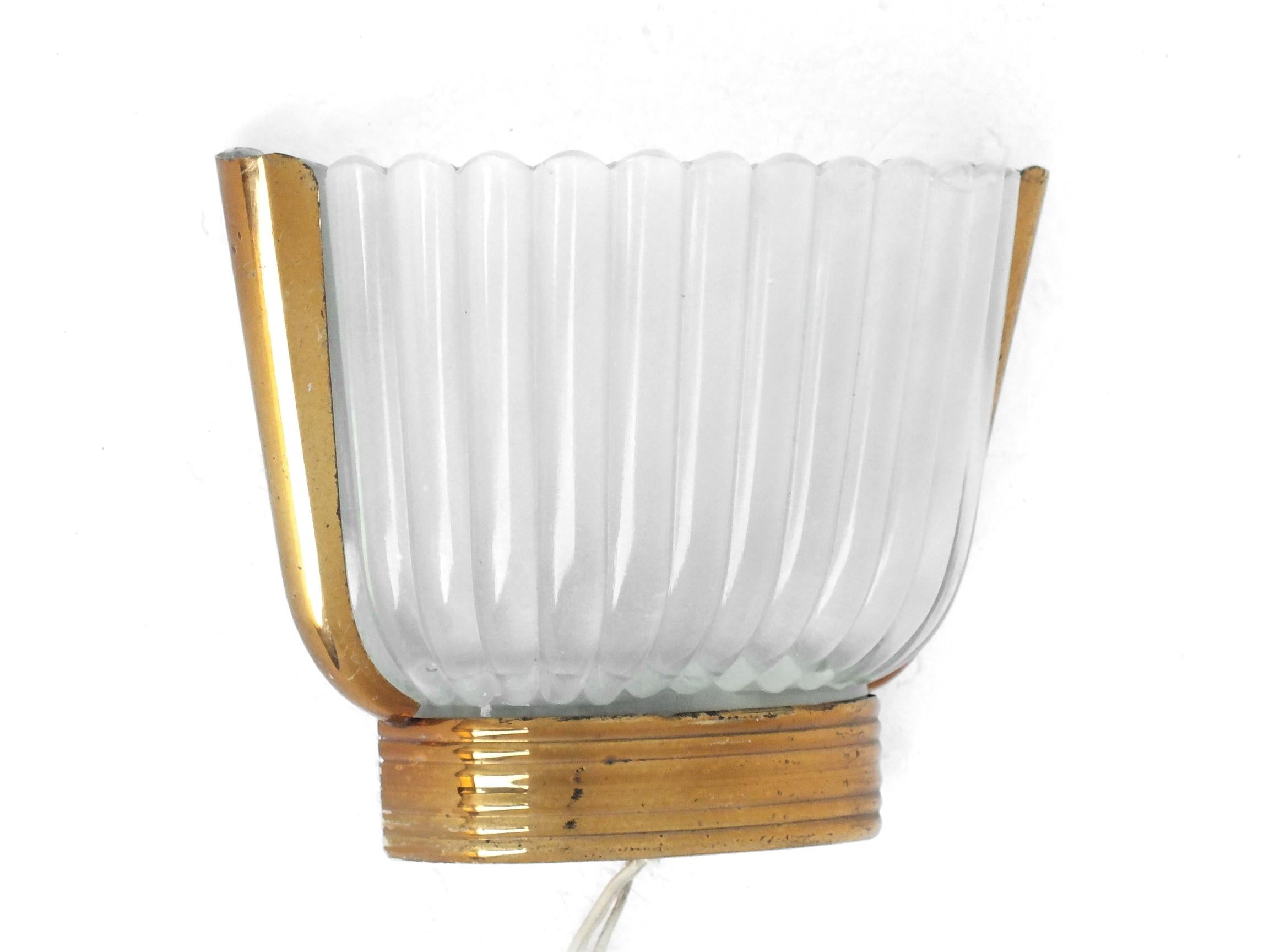 1930s Arrchimede Seguso Wall Lamp Deco Design in Glass and Brass For Sale 9