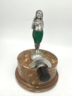 1930s Arrow "Naughty Hula Girl" Swirled Bakelite Table Striker Lighter