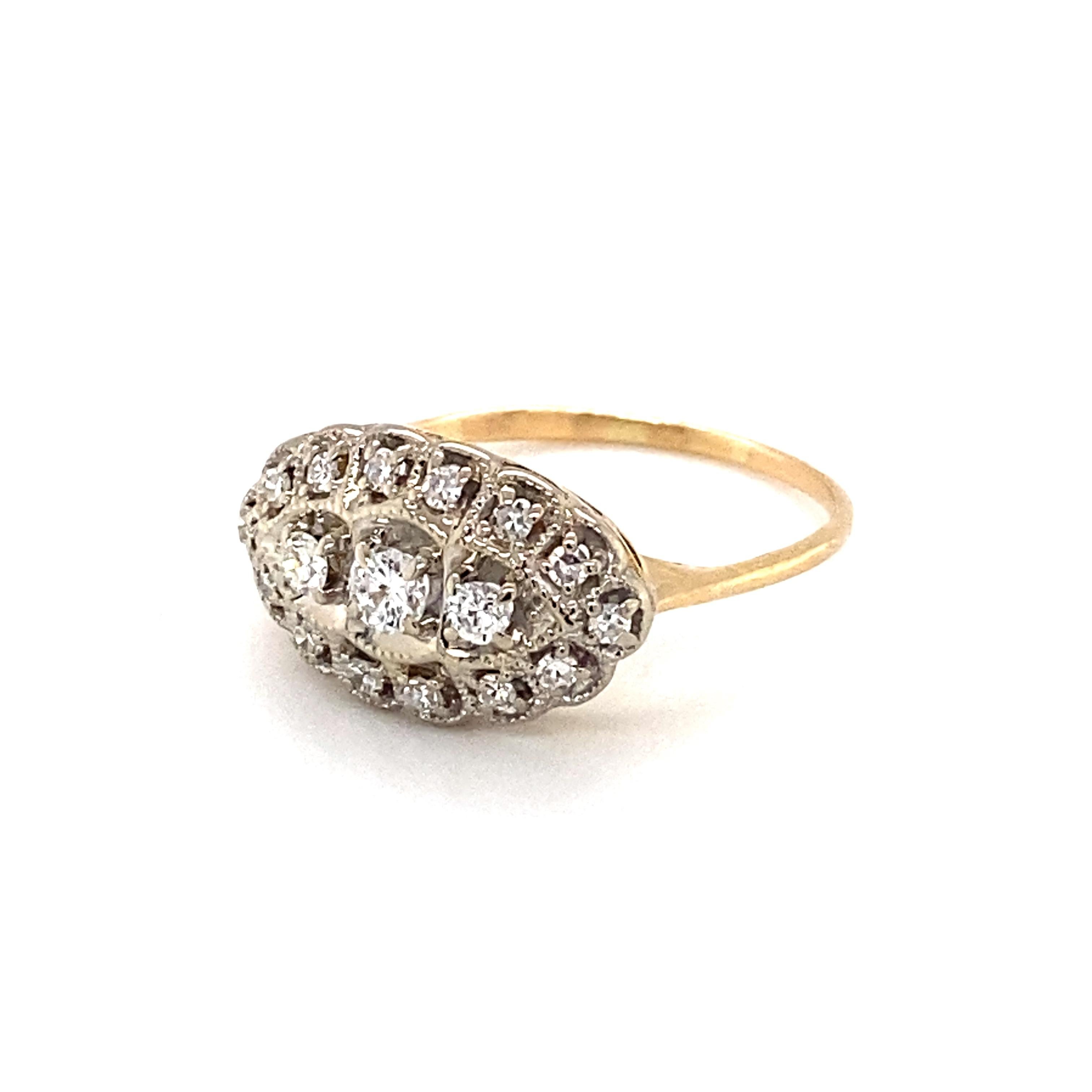 Women's 1930s Art Deco 0.25 Carat Diamond Ring in 14 Karat White and Yellow Gold For Sale